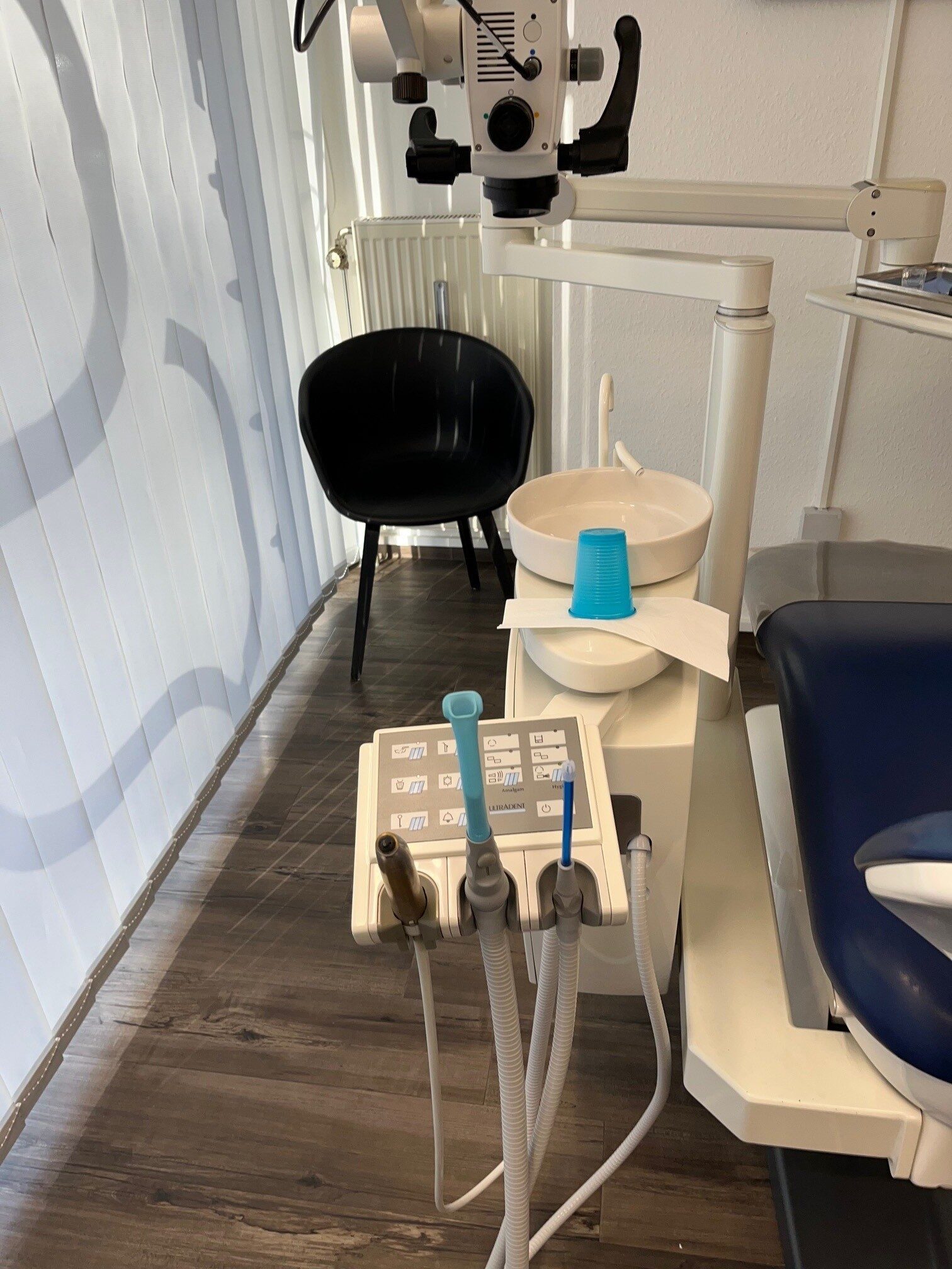 2 x Ultradent U1301 inkl. GL2020 – Nassabsaugung und Bottle | 336866