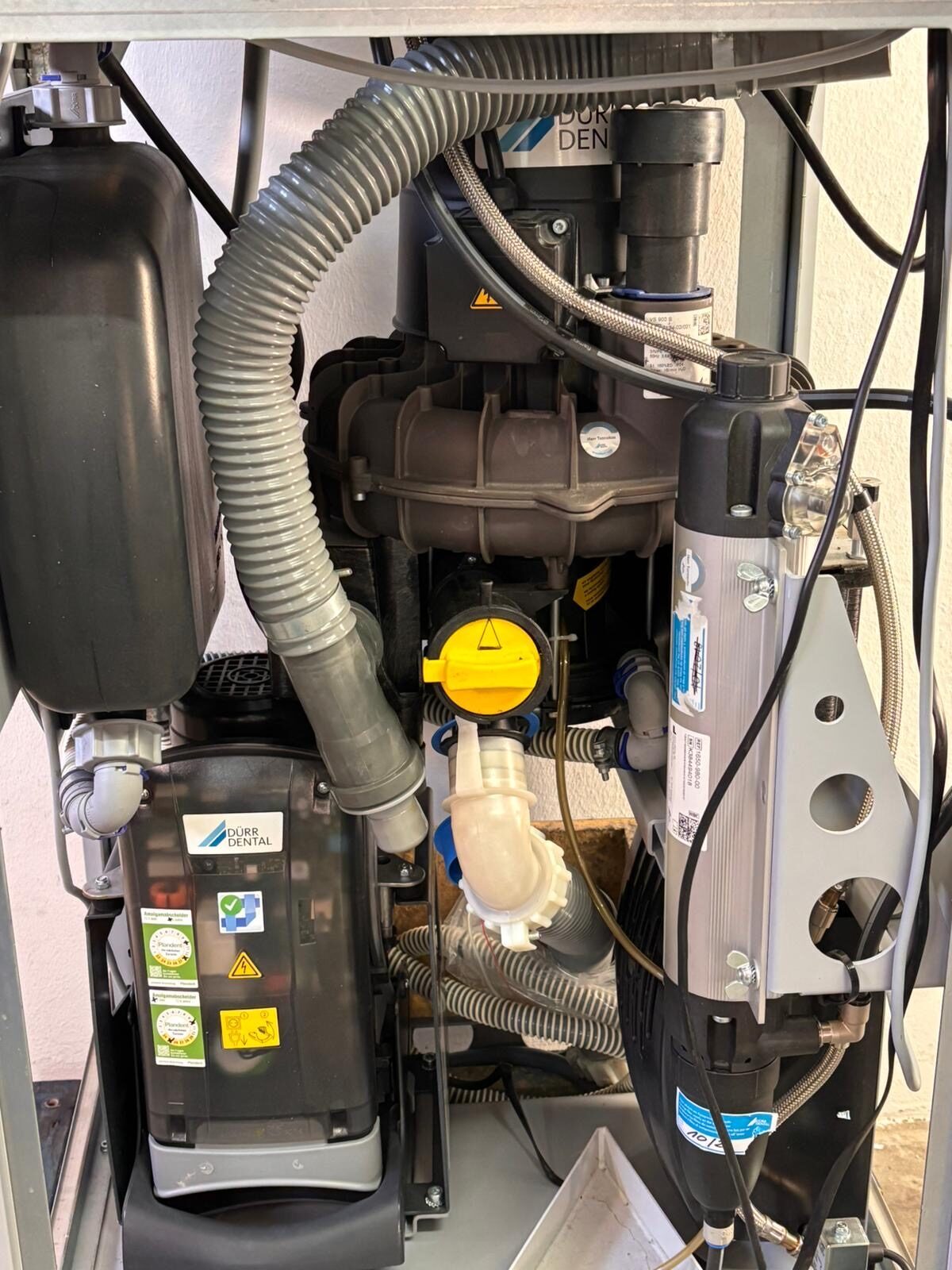 Power Tower PTS 200 Bj 2018 mit Schalldämmung 400 V Dürr Dental Nassabsaugung | 338094