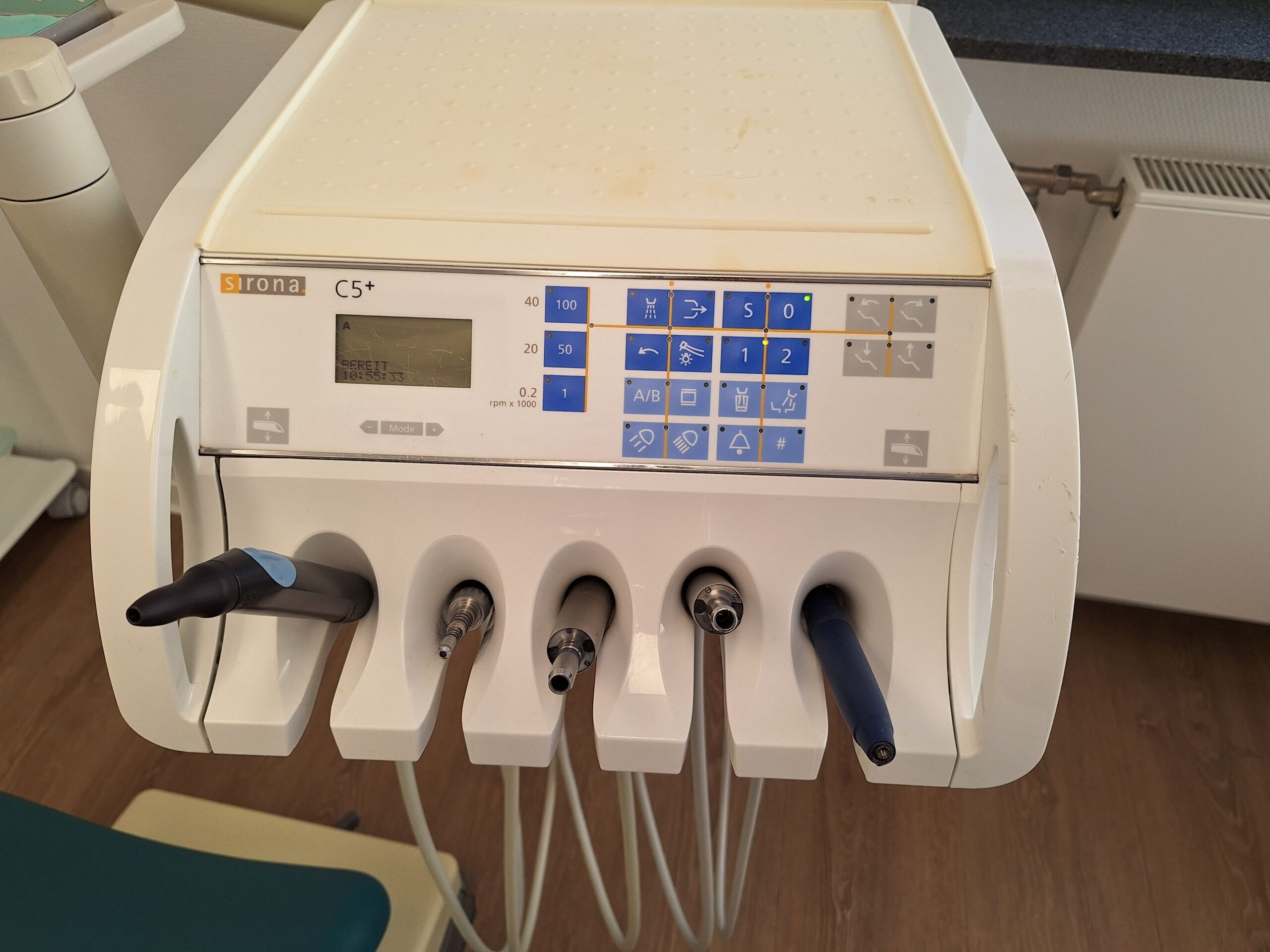 Sirona C5+ mit Nassabsaugung Bj. 2006 | 338168