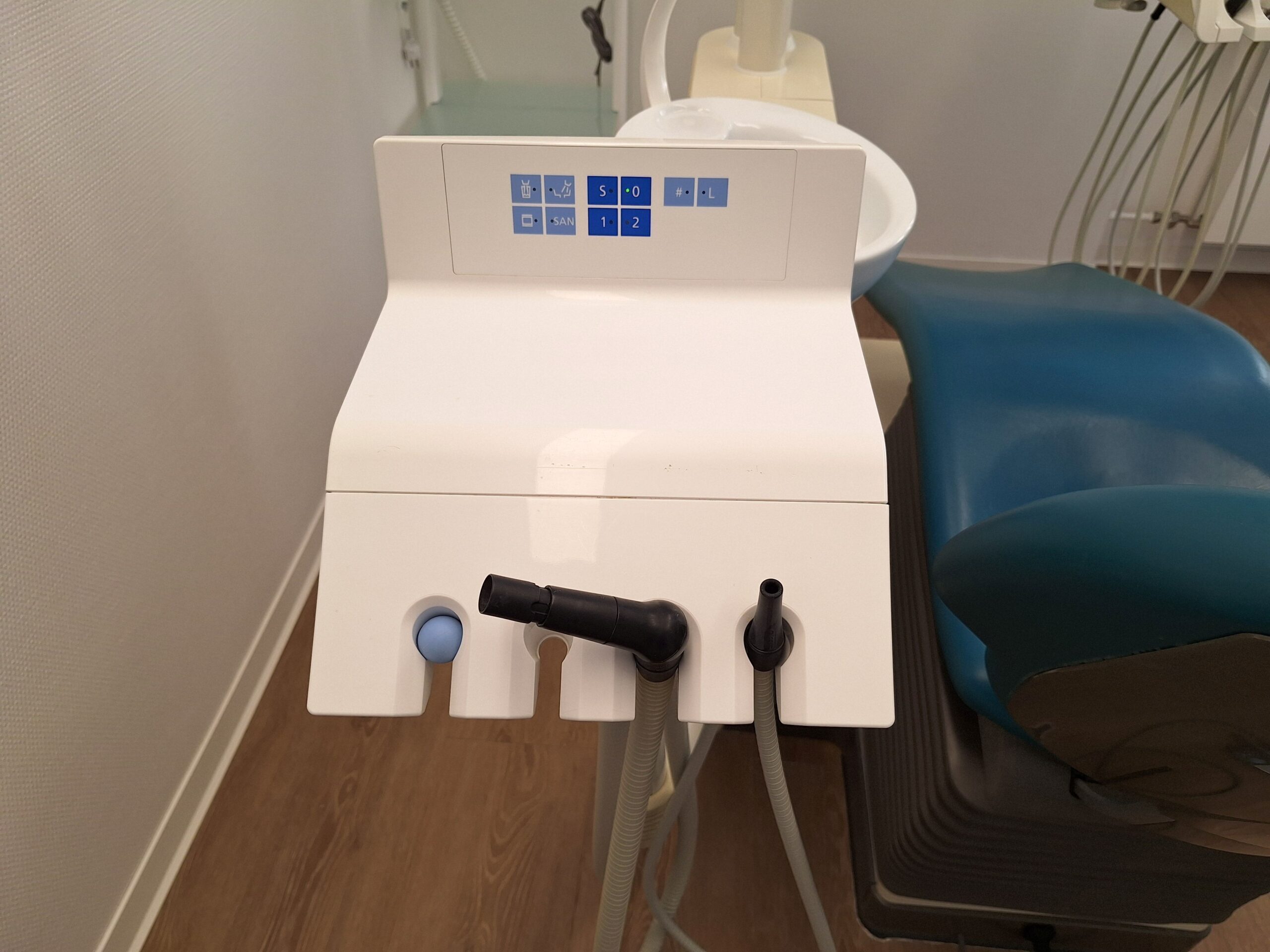 Sirona C5+ mit Nassabsaugung Bj. 2006 | 338169