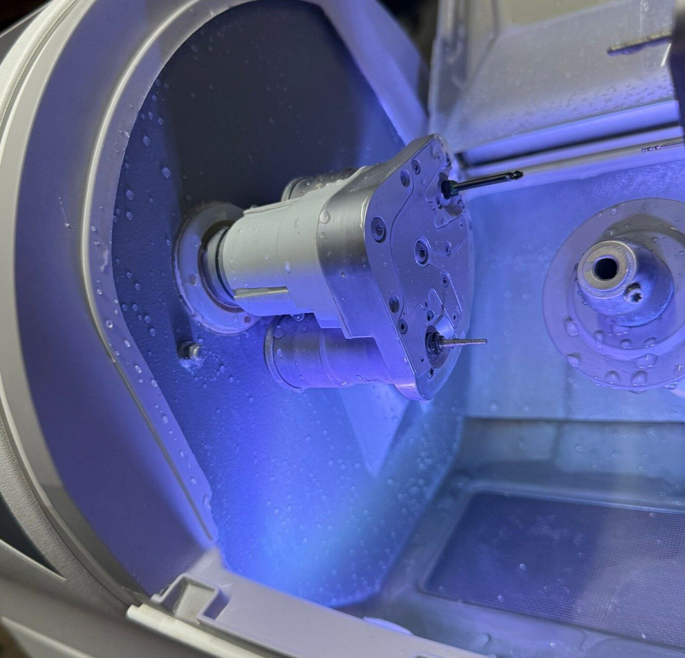 Sirona CEREC MC XL Premium Schleifmaschine für Nass und Trocken Schleifen Fräsen  Fräseinheit | 338568