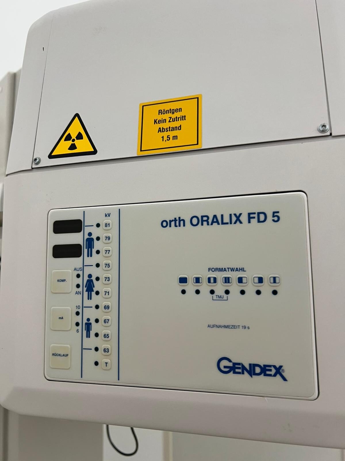 Röntgengeräte und Entwicklungsgerät Dürr XR24 mit Tageslichtvorsatz | 339100