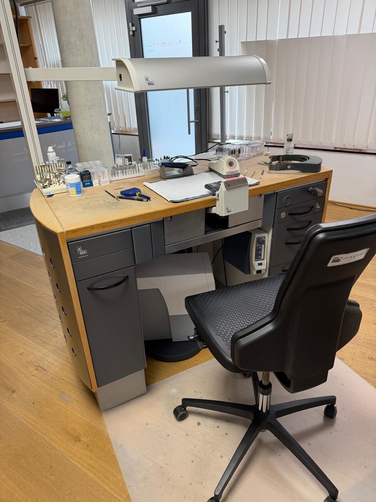 Zahntechnik Kavo Arbeitstisch mit Arbeitsleuchte Kavo EWL | 339045