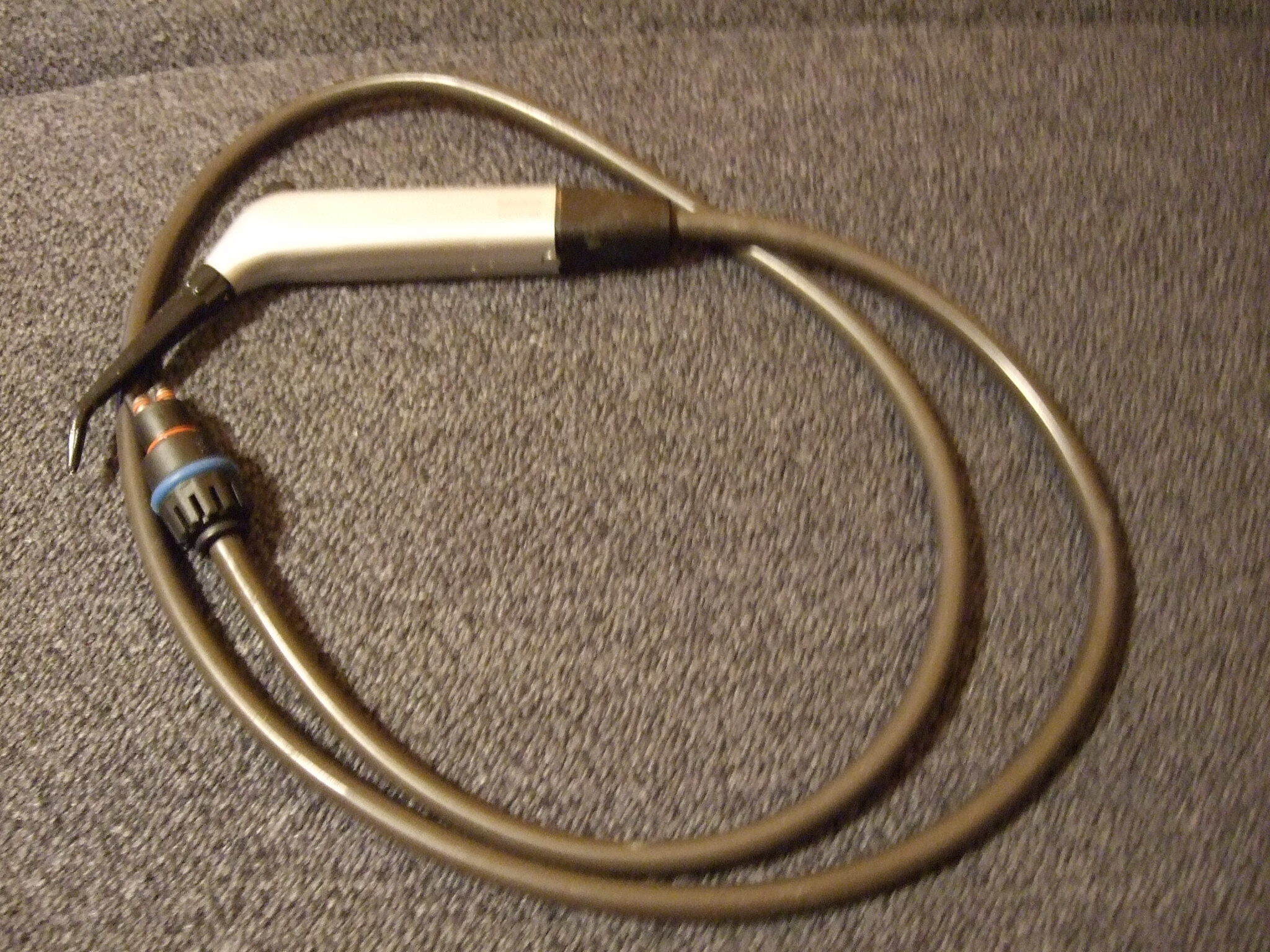 2 Multifunktionsspritzen Sprayvit 4000 für Sirona M1 und viele andere Sirona-Einheiten, mit Schläuchen und Kupplungen | 338047