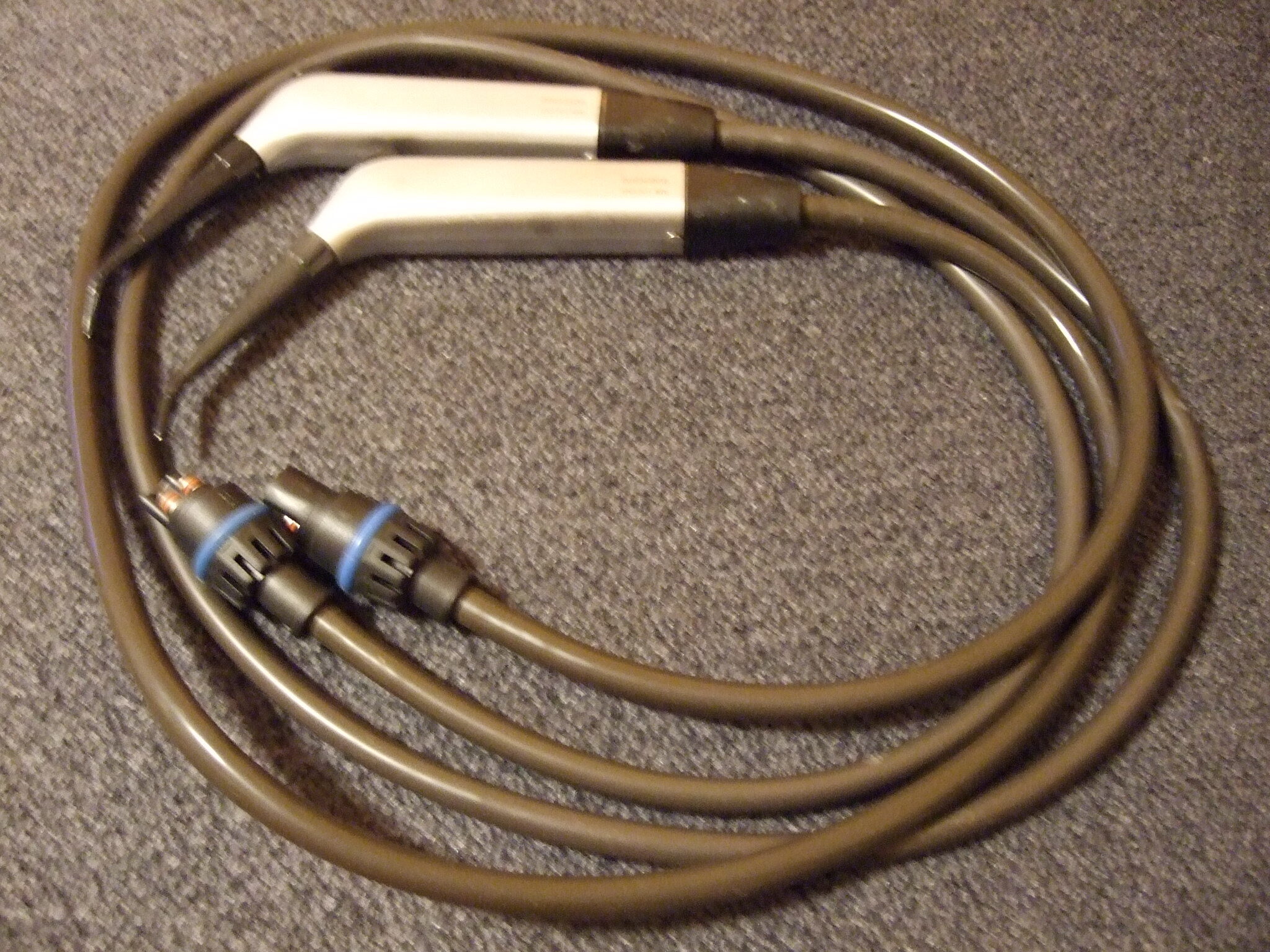 2 Multifunktionsspritzen Sprayvit 4000 für Sirona M1 und viele andere Sirona-Einheiten, mit Schläuchen und Kupplungen | 338049