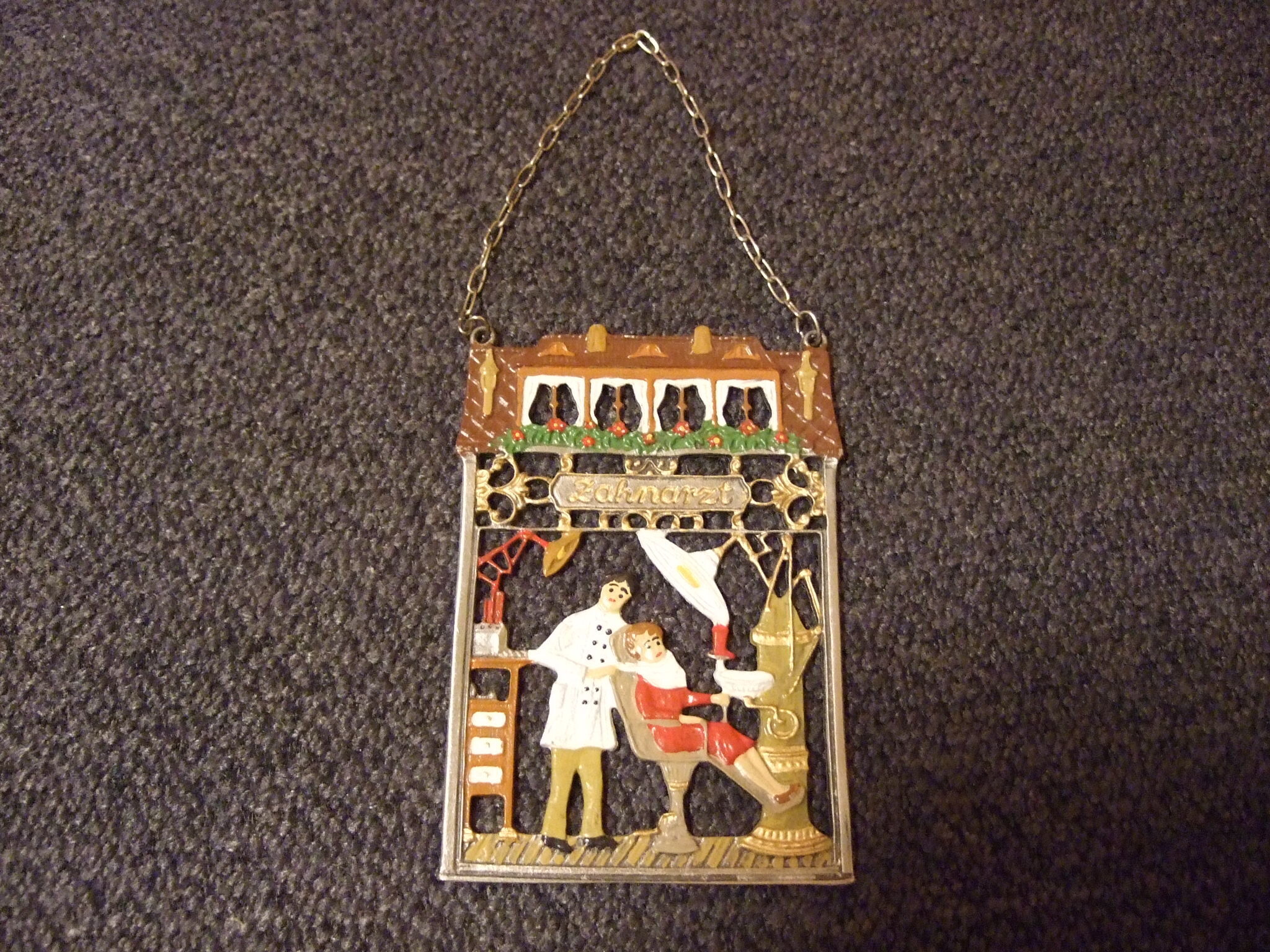 Dekoration Zahnarztmotiv vermutlich bemaltes Zinn | 338083