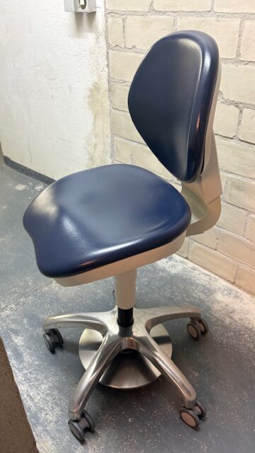 4 Kavo Stühle 2 x Assistenz 2x Arzt | 338387