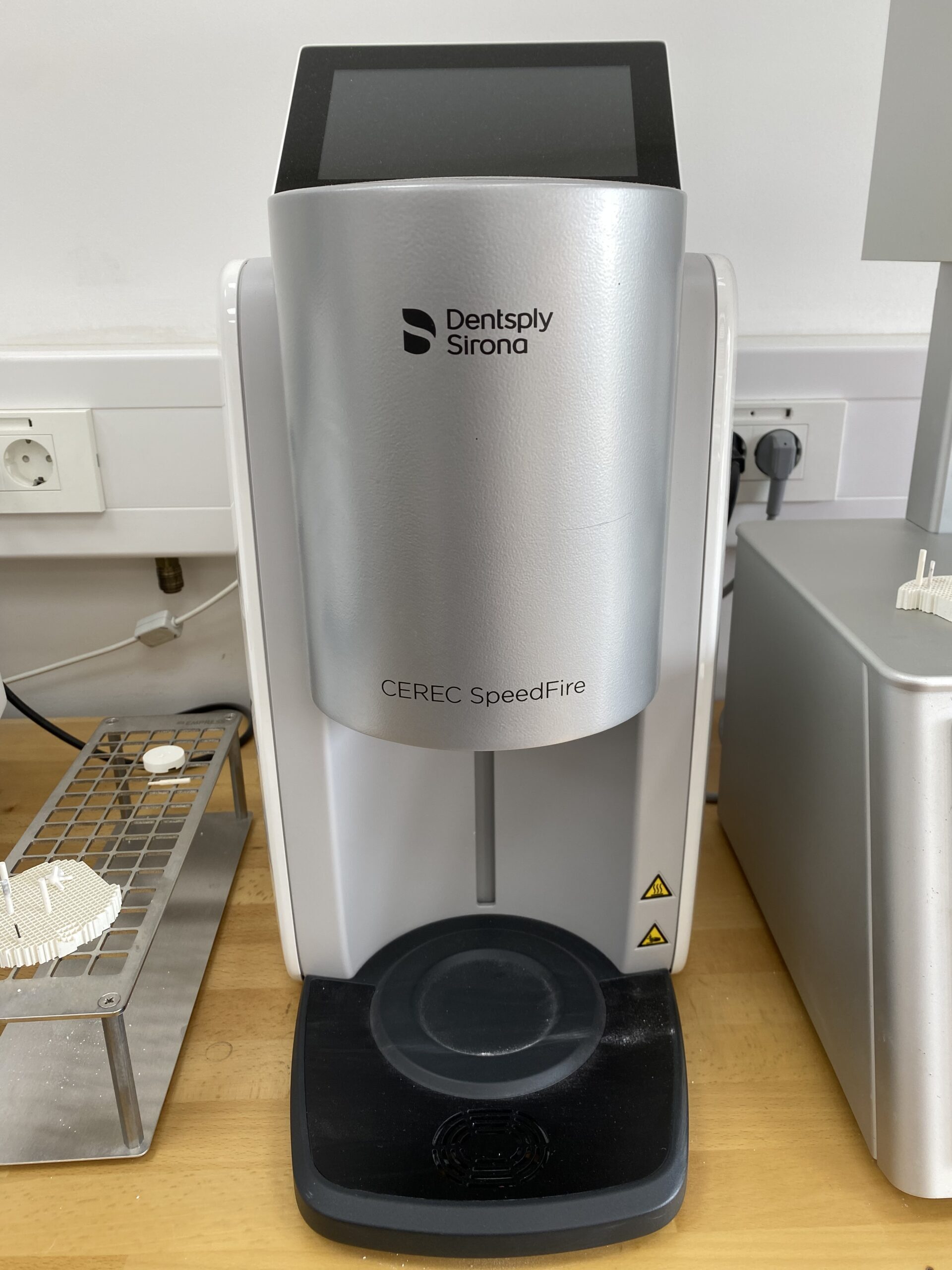 CEREC Komplett-Paket – PRIMESCAN & PRIMEMILL & SPEEDFIRE  | Top-Zustand | wenig gelaufen | sofort verfügbar | 338996