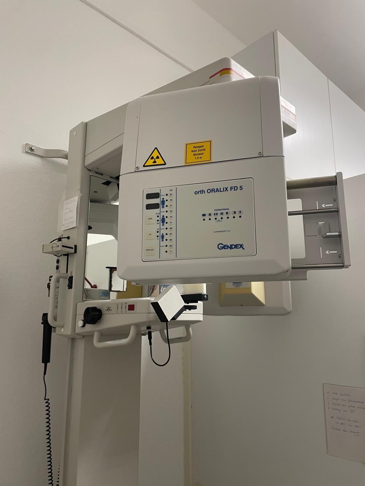 Röntgengeräte und Entwicklungsgerät Dürr XR24 mit Tageslichtvorsatz | 339097