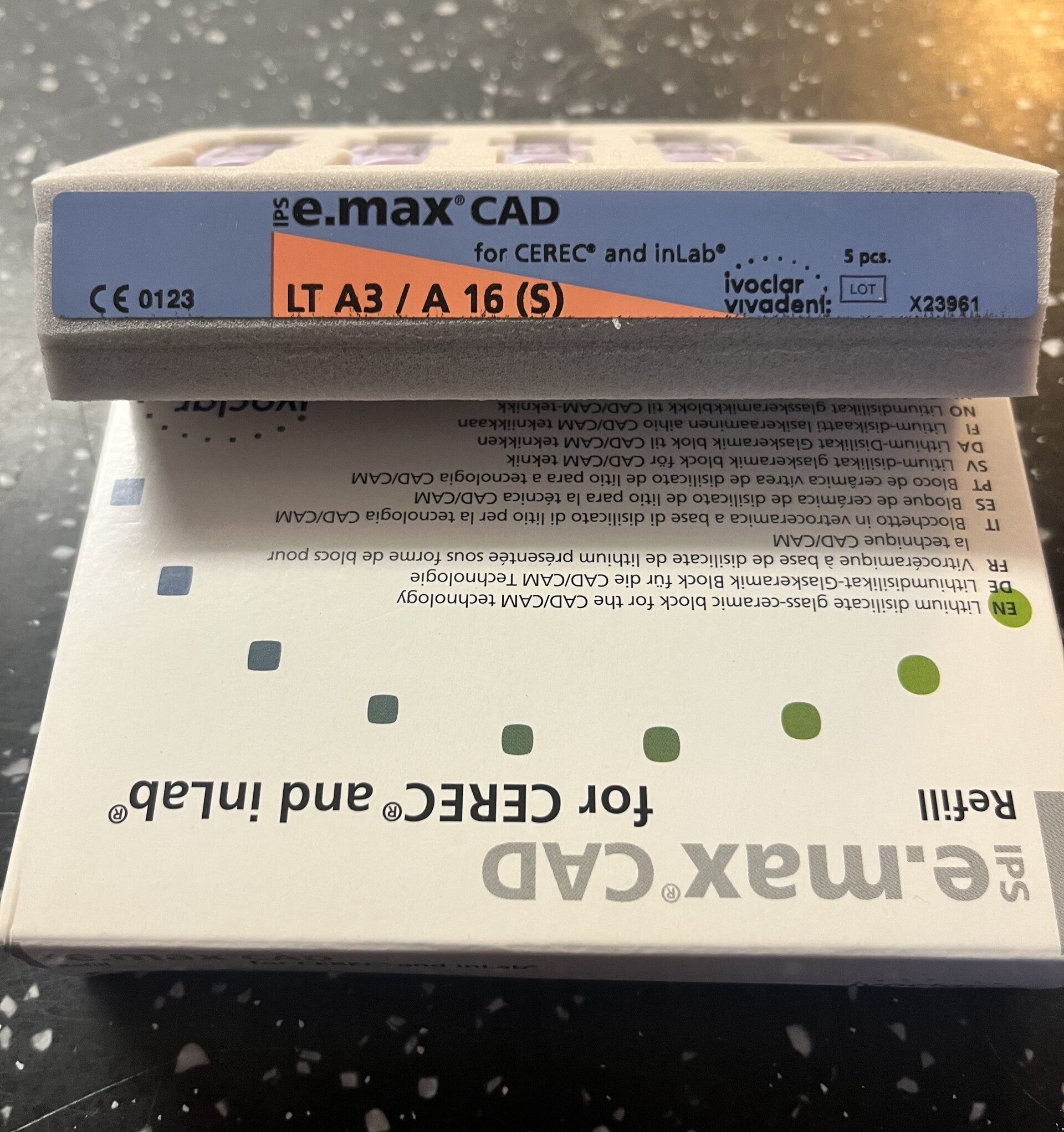 Ivoclar Vivadent IPS e.max CAD LT A14/A16 (L,S) für Cerec/ verschiedene Farben | 338660