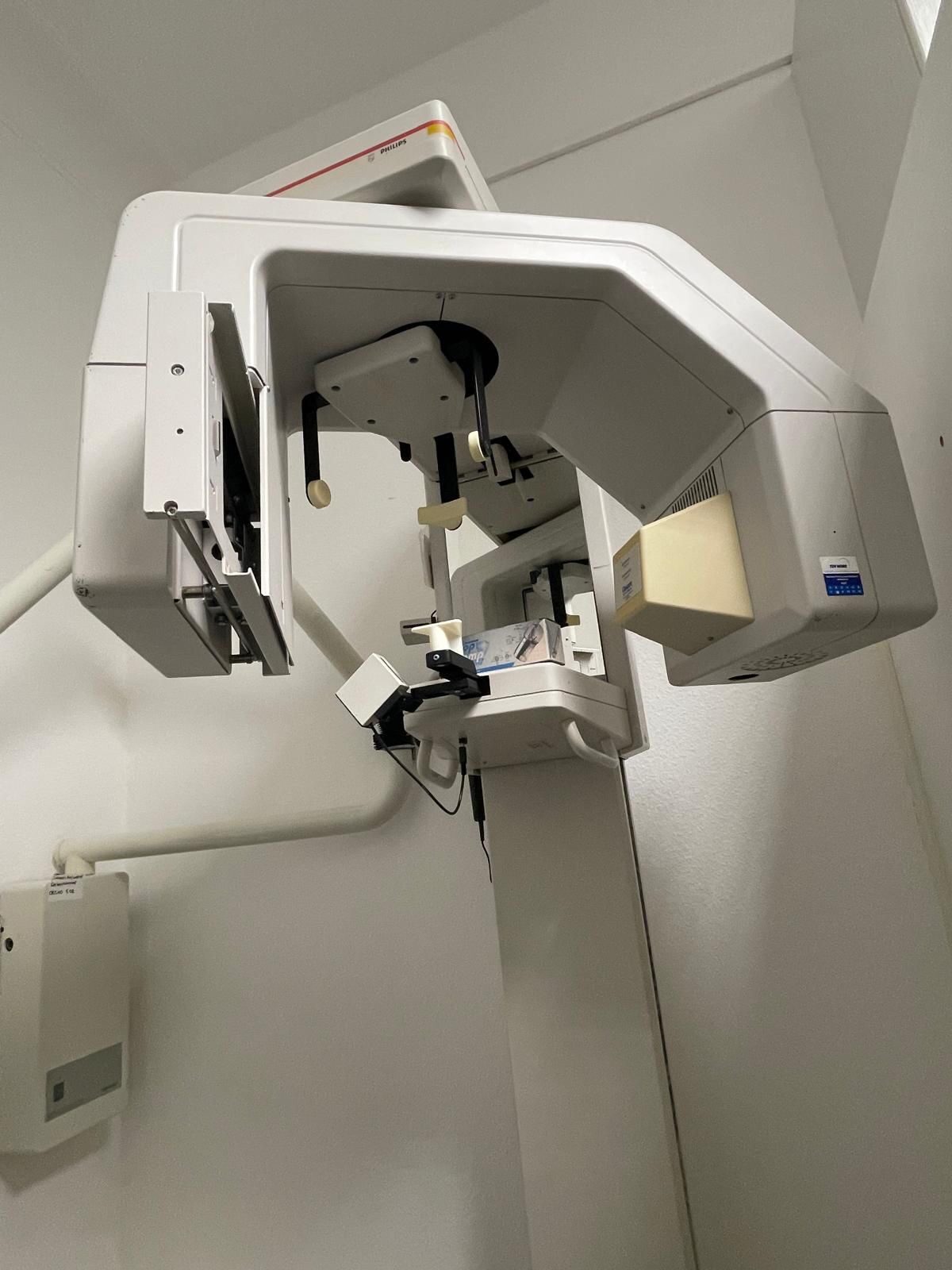 Röntgengeräte und Entwicklungsgerät Dürr XR24 mit Tageslichtvorsatz | 339098