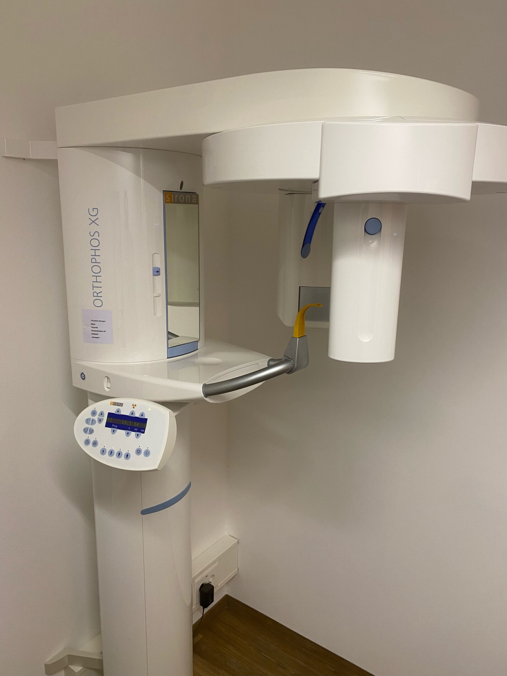 Sirona Orthophos XG5 2D BJ. 2014 OPG neuer Röntgenstrahler 2025 | 339001