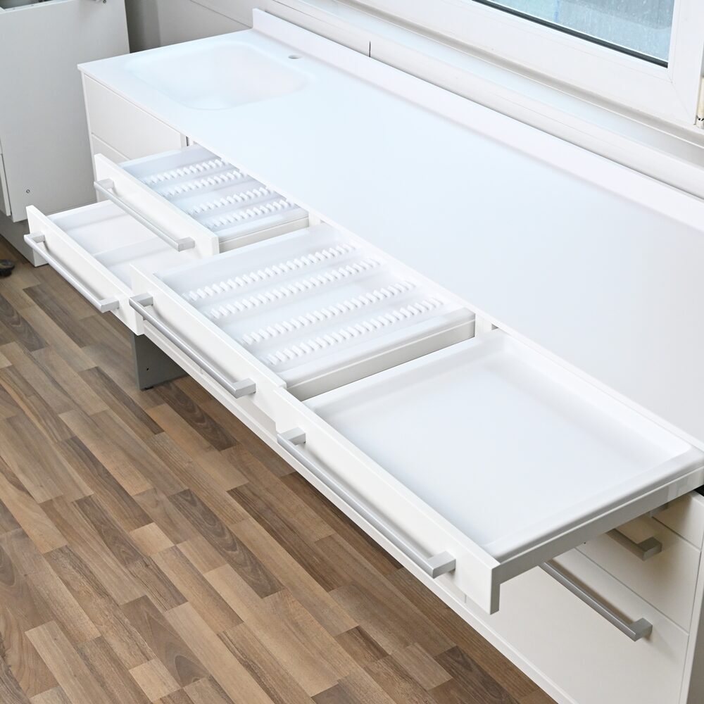 Loran VELA Behandlungszeile Schrankzeile aus Stahl | 340027