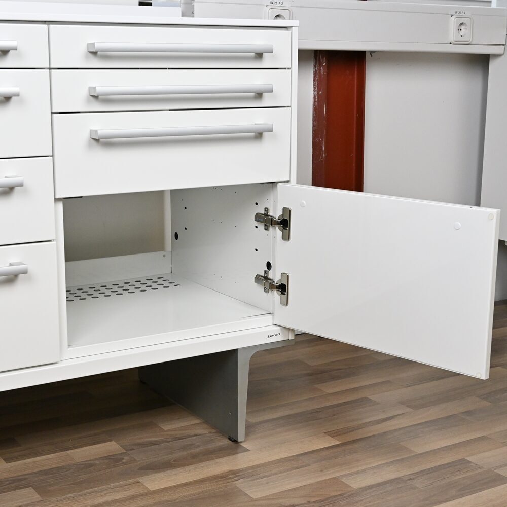 Loran VELA Behandlungszeile Schrankzeile aus Stahl | 340028