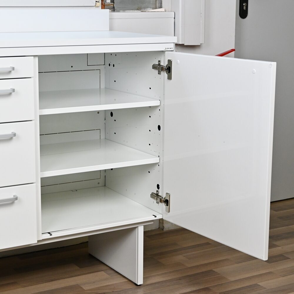 Loran LIKE Behandlungszeile Schrankzeile aus Stahl | 340017