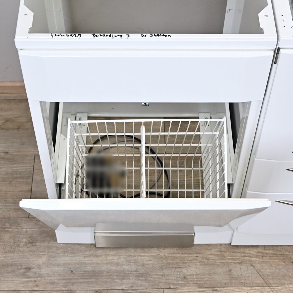 Le-iS 4er Behandlungszeile / Schrankzeile aus Stahl, gebraucht | 340818