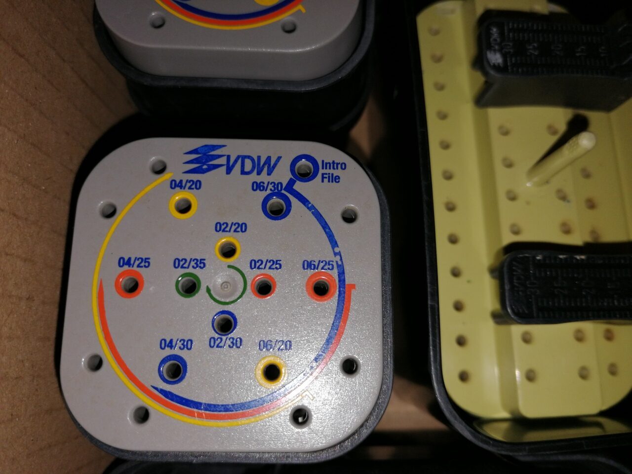 Endo Aufbewahrungsboxen,  Semi-Boxen 2000, Mini -Boxen 2100 , Minifix von VDW | 340210