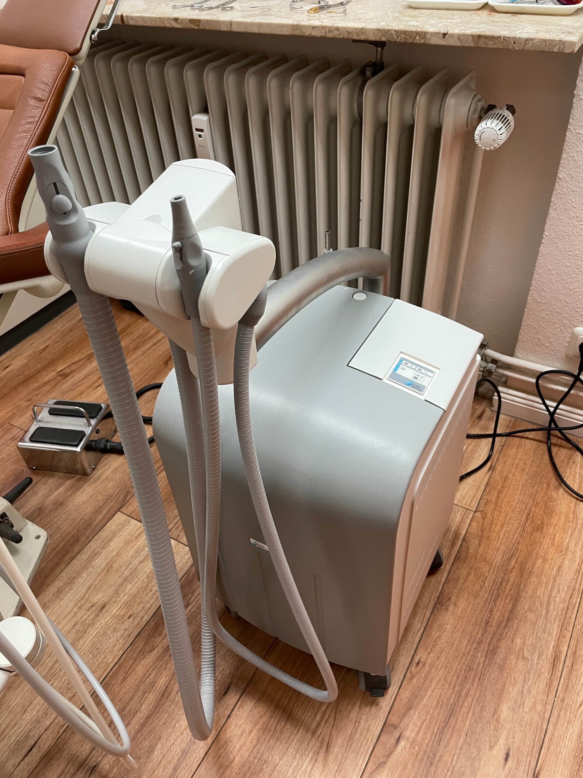 Dürr Dental Variosuc VSA Absauganlage (Bj. 2022) – Praxisauflösung | 340578