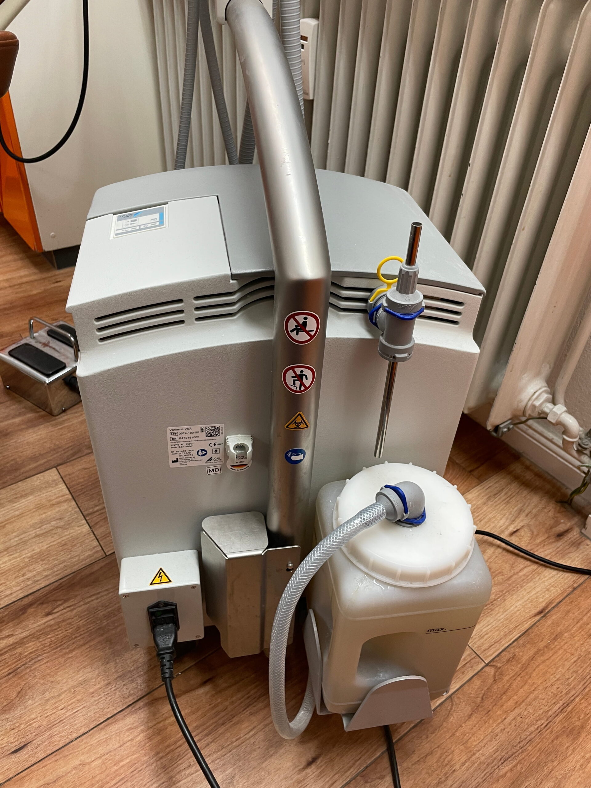 Dürr Dental Variosuc VSA Absauganlage (Bj. 2022) – Praxisauflösung | 340579