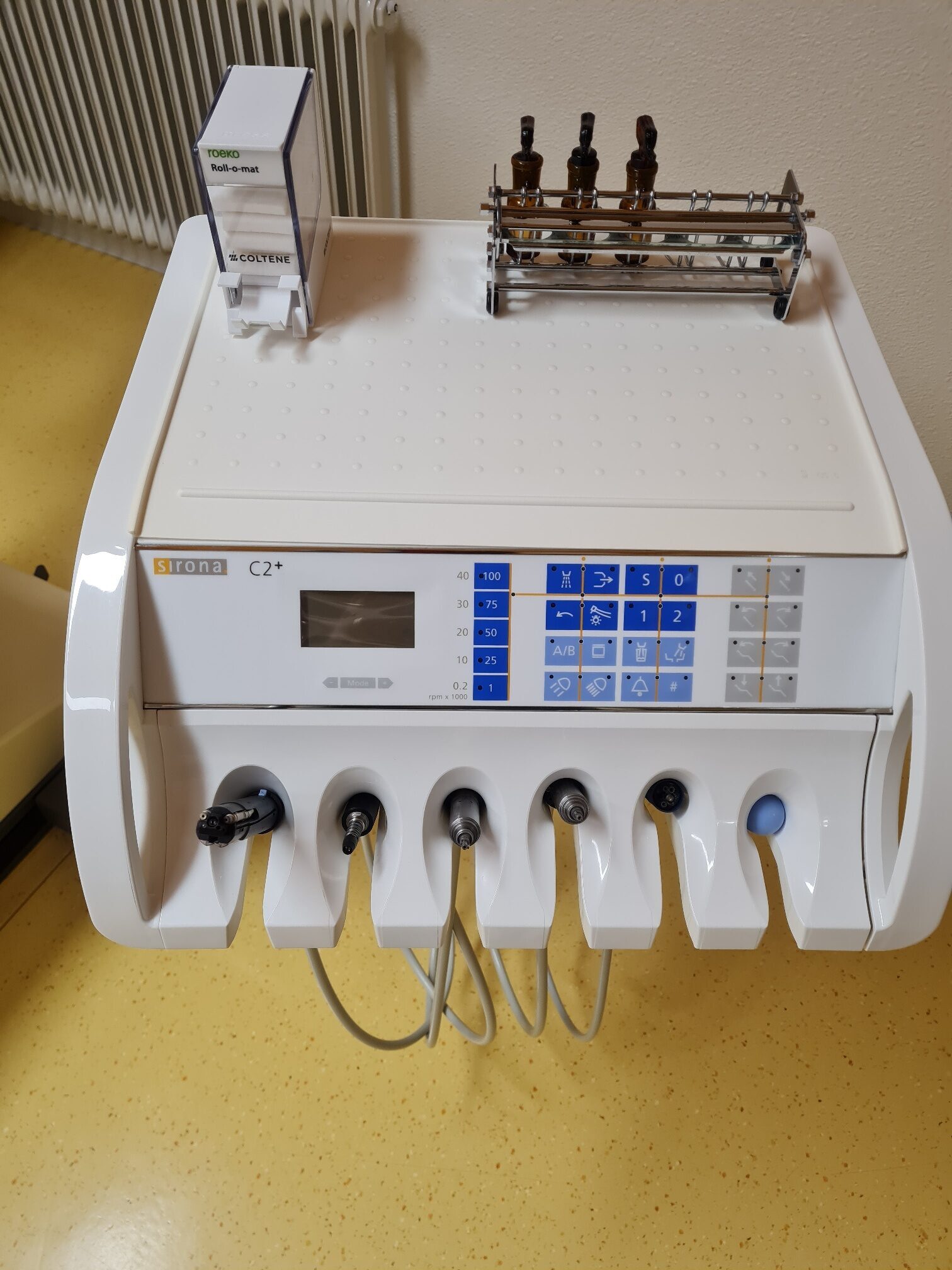 Sirona C2+ Behandlungseinheit top gepflegt aus Praxisauflösung | 341239