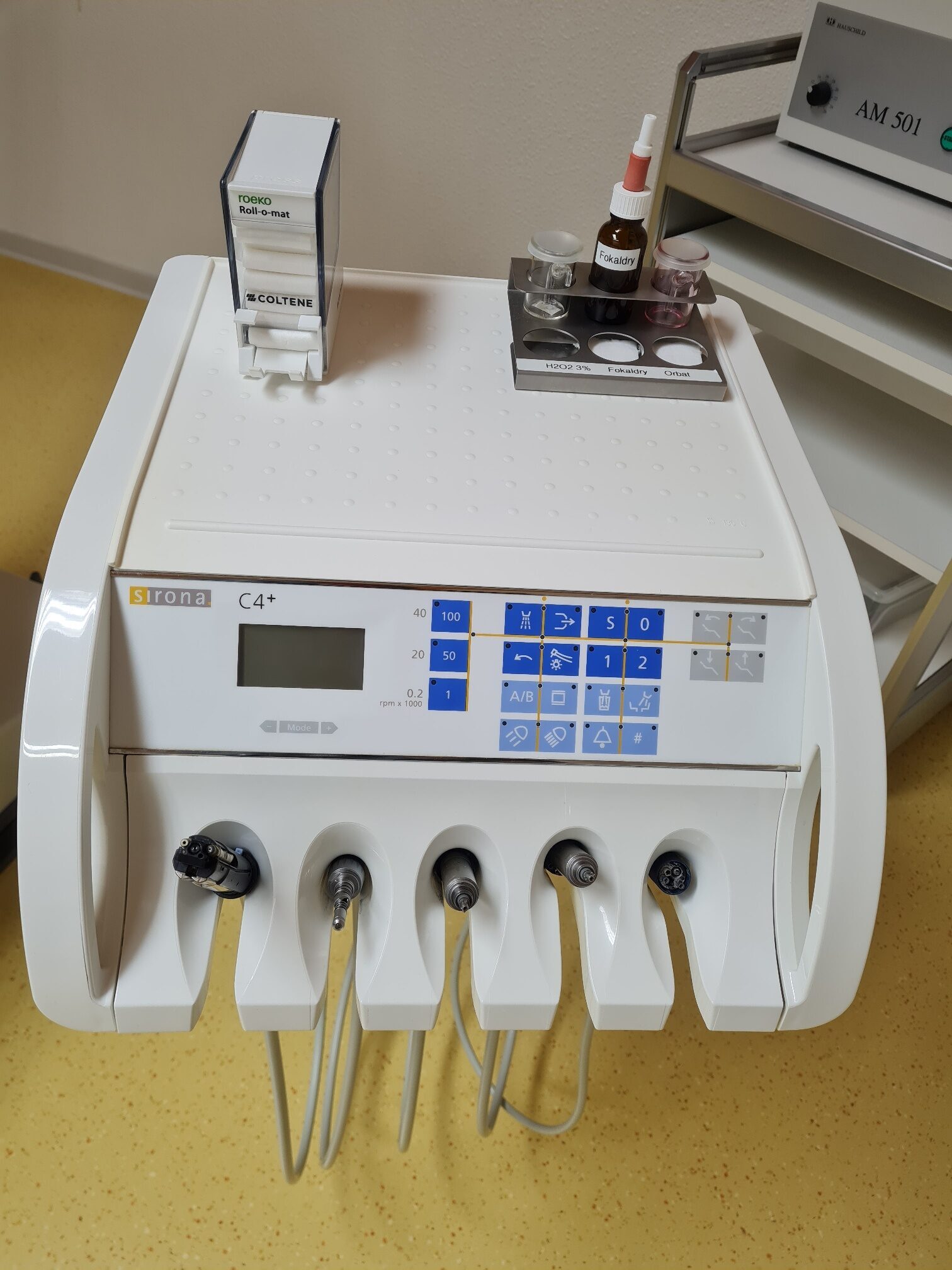 Sirona C4+ Behandlungseinheit top gepflegt aus Praxisauflösung | 341242