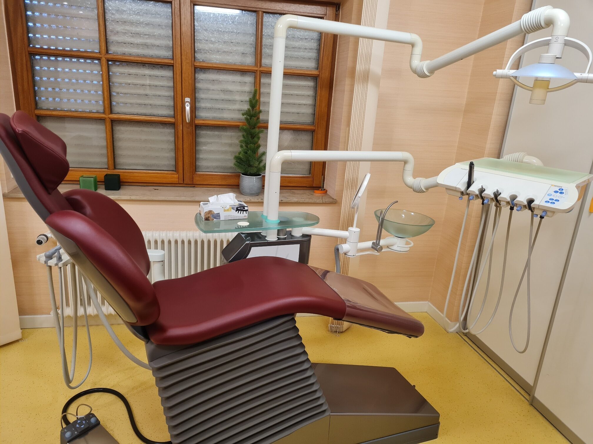 Sirona Profeel+ Behandlungseinheit top gepflegt aus Praxisauflösung | 341248