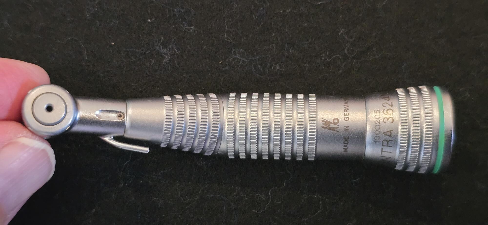 KaVo Chirurgie-Winkelstück grün intra 3624, mit Kopf für externe und interne Kühlung: Speziell auch für Implantologie und intern gekühlte Hohlbohrer geeignet | 341854