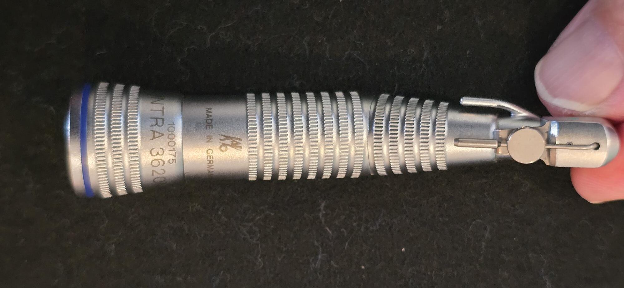 KaVo Chirurgie-Winkelstück blau 3620 Intra für externe und interne Kühlung, mit Kopf : speziell für Chirurgie und Implantologie mit intern gekühlten Bohrern geeignet | 341858