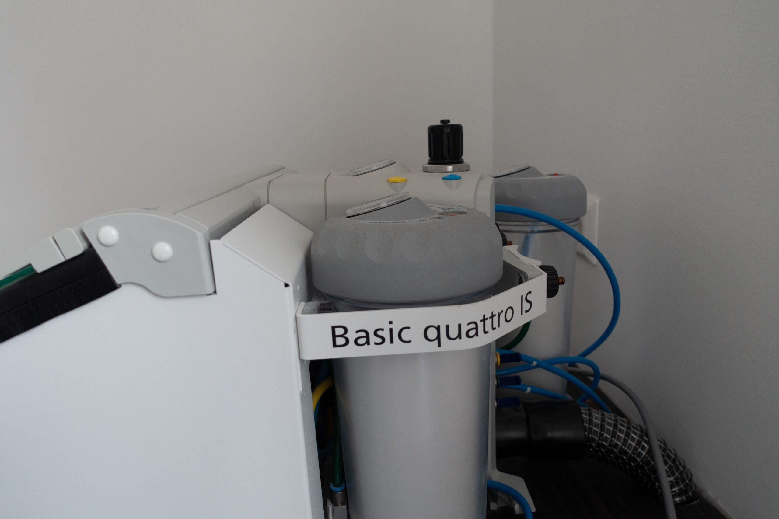 Feinstrahlgerät Basic quattro IS incl. 3 Tanks – TOP ZUSTAND | 341385