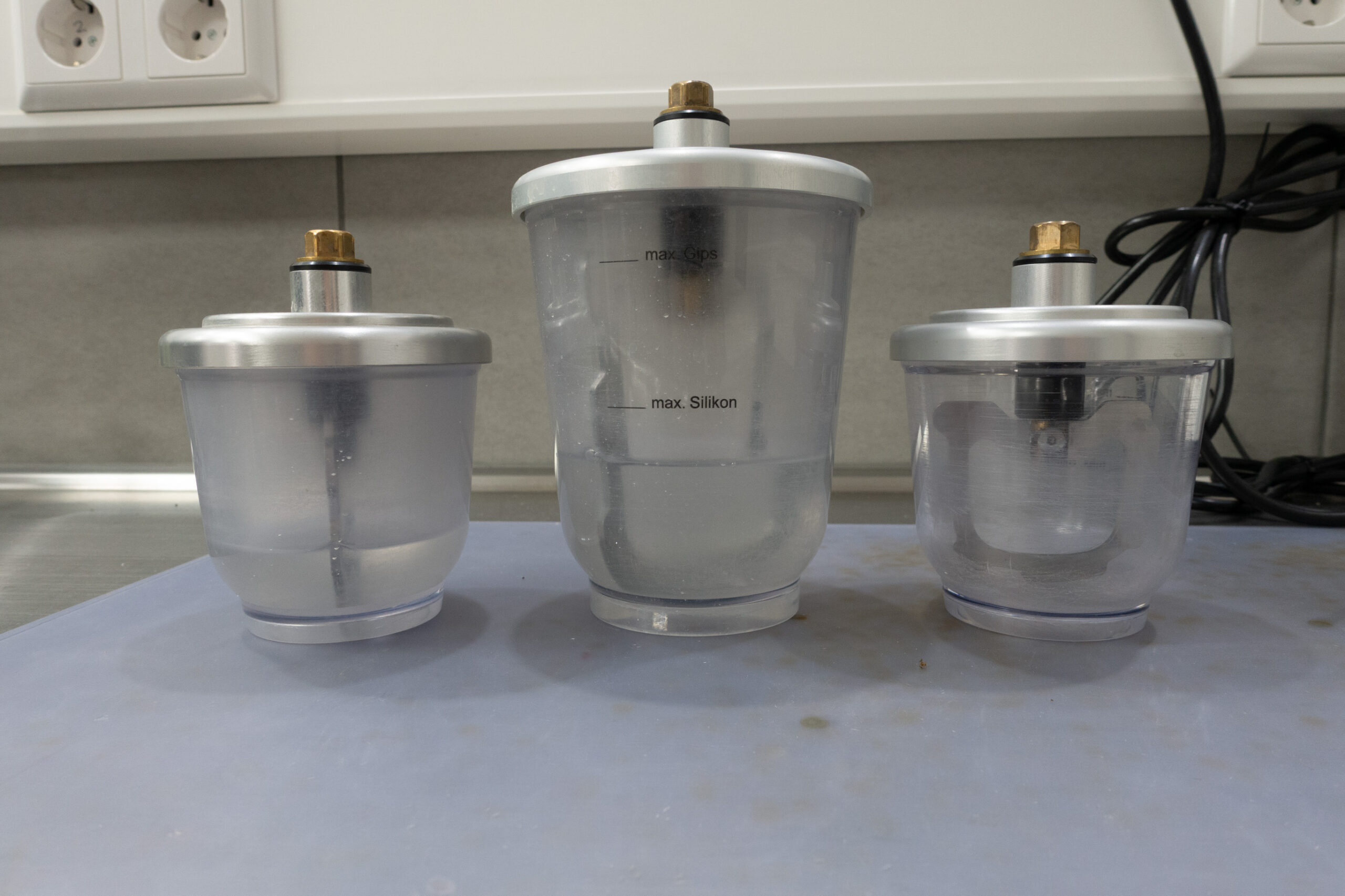 Smartmix X2 + 2 Rührbecher 250 ccm + 1 Rührbecher 500 ccm – TOP ZUSTAND | 341364