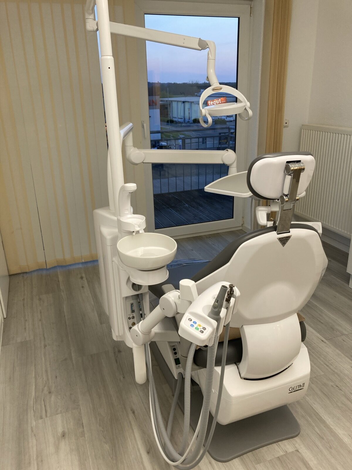 Belmont Clesta II aus Praxisauflösung, Leasingrest 3 Jahre, 490 Euro netto mtl. + 2 Behandlungssessel | 342317