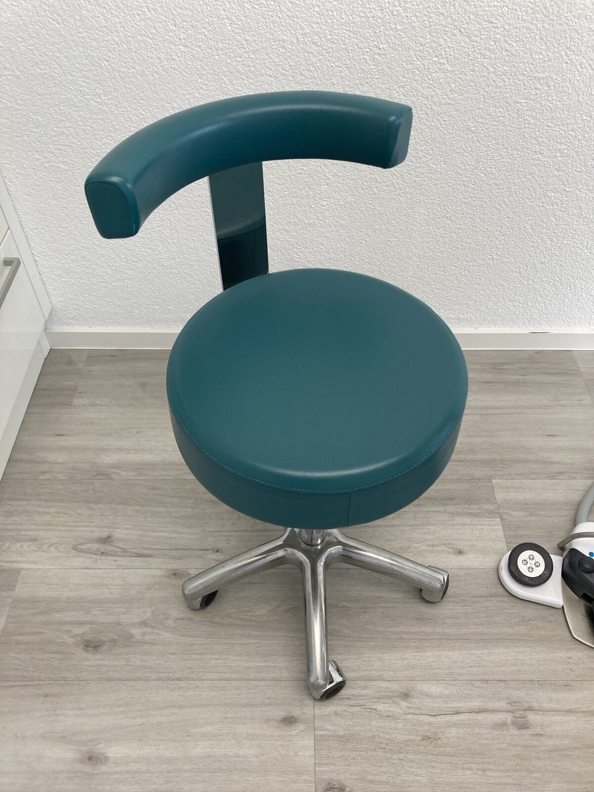 Belmont Clesta II aus Praxisauflösung, Leasingrest 3 Jahre, 490 Euro netto mtl. + 2 Behandlungssessel | 342320