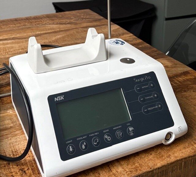 Surgic Pro High-End-Lösung für alle Aufgabenstellungen der dentalen Chirurgie | 341770