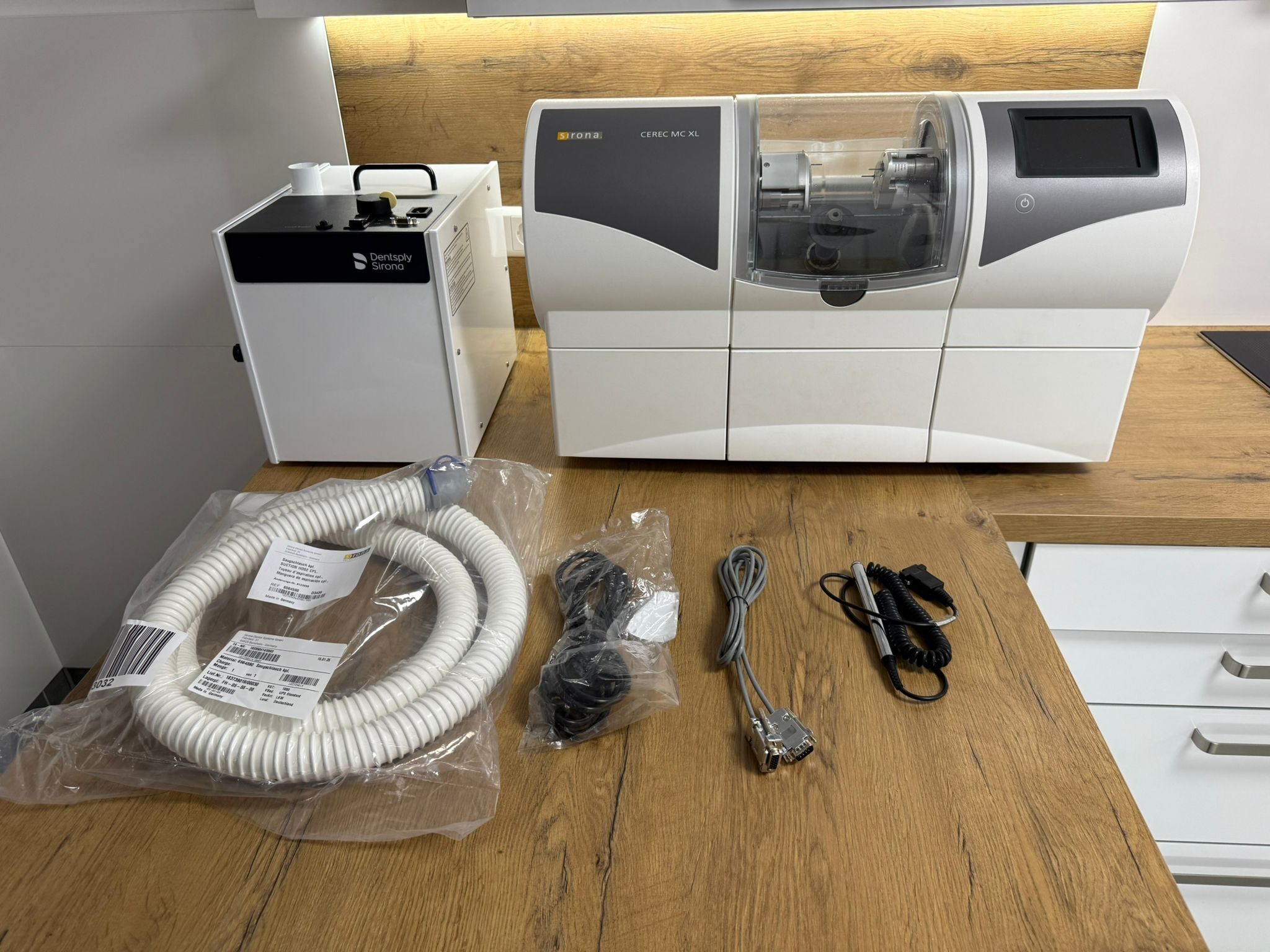 Sirona CEREC MC XL Premium Schleifeinheit mit Absaugung CAD/CAM Milling Machine | 342629