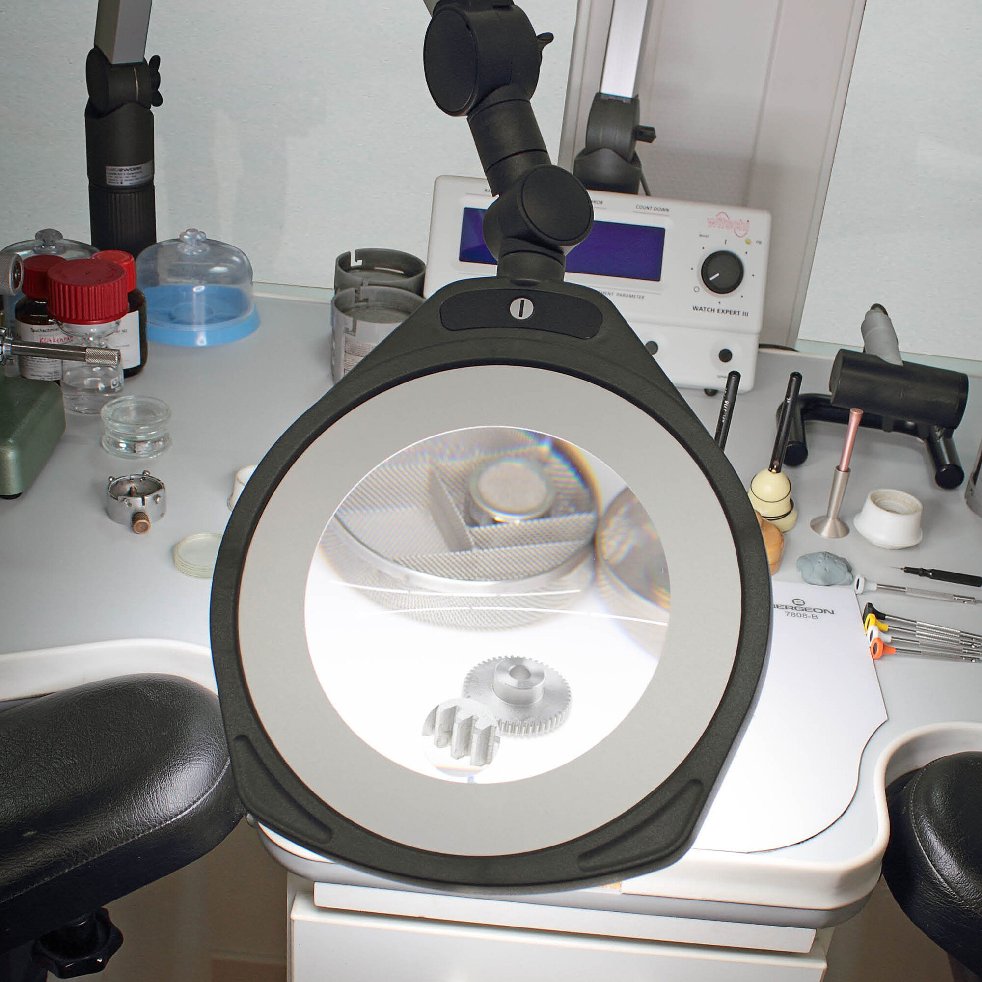 LED-Lupenleuchte LENSLED II Gelenkarm, dimmbar | 342603