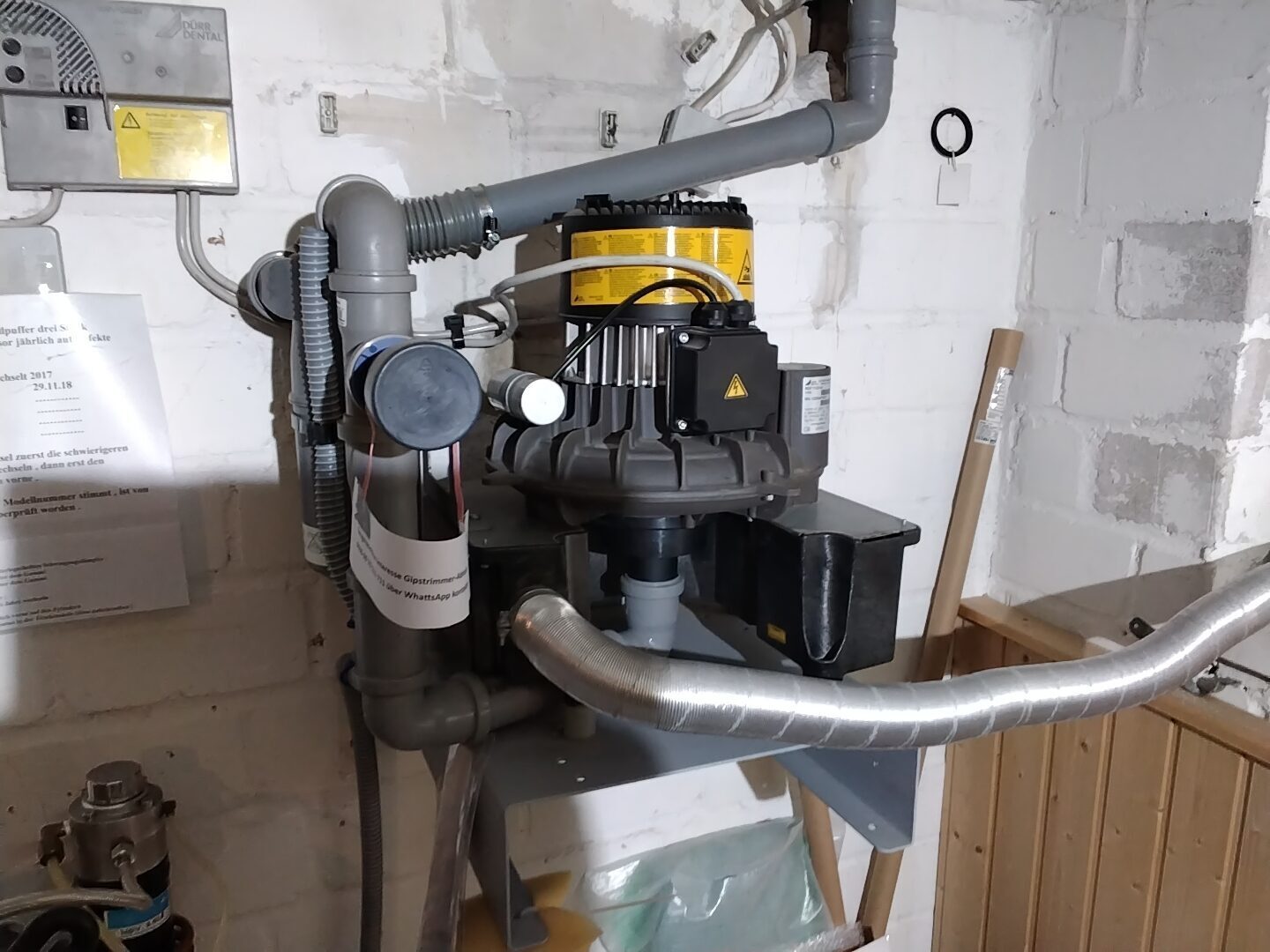 Dürr Dental VS 600 Trockenabsaugung komplett mit allem Zubehör ab Mitte Mai In 41466 Neuss | 344036