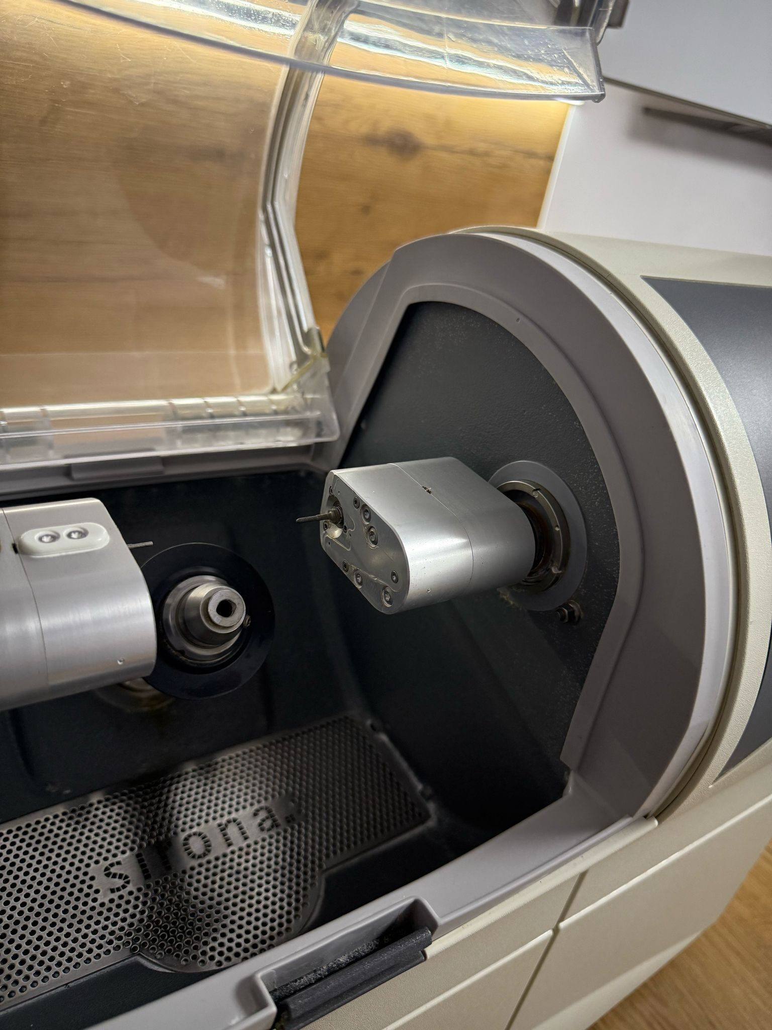 Sirona CEREC MC XL / Schleifeinheit / Milling Machine / Dental Labor / CAD CAM | 342799