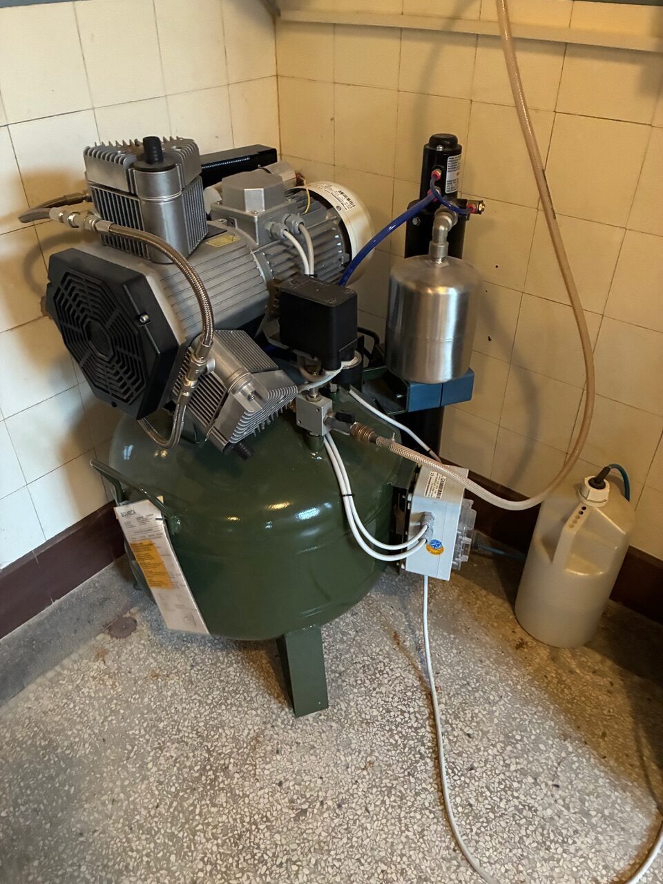 3-Zylinder-Kompressor mit 75l-Tank | 343707