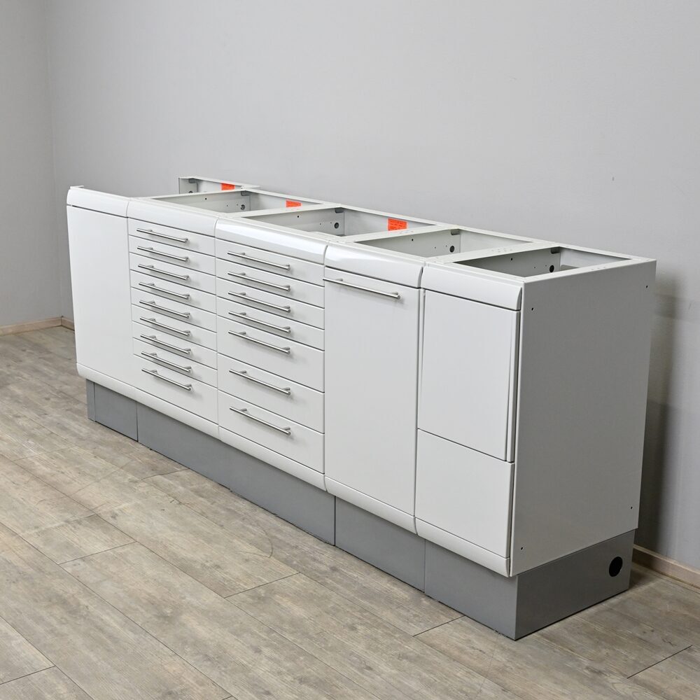 Baisch MATCH 4,5er Behandlungszeile / Schrankzeile aus Stahl, gebraucht | 343591