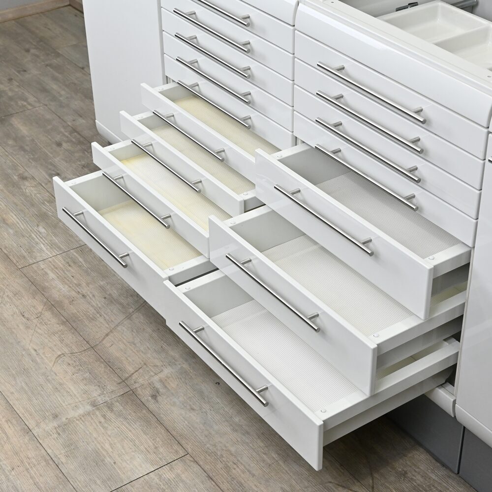 Baisch MATCH 4,5er Behandlungszeile / Schrankzeile aus Stahl, gebraucht | 343594