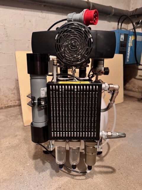 Dentalkompressor ölfrei Cairprime 240-10 DM | 343539