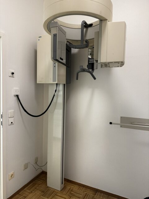 OPG Sirona Orthophos 3 mit digitaler Nachrüstung (digitaler Panoramasensor, voll funktionsfähig) zu verkaufen, 450 € VHB, Baujahr 2003 | 343654