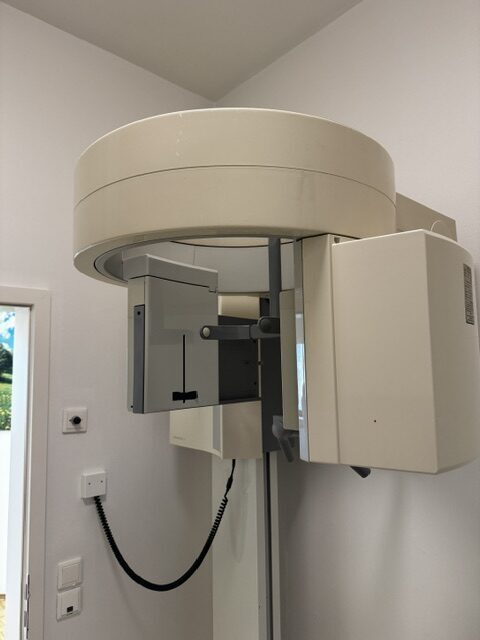 OPG Sirona Orthophos 3 mit digitaler Nachrüstung (digitaler Panoramasensor, voll funktionsfähig) zu verkaufen, 450 € VHB, Baujahr 2003 | 343647