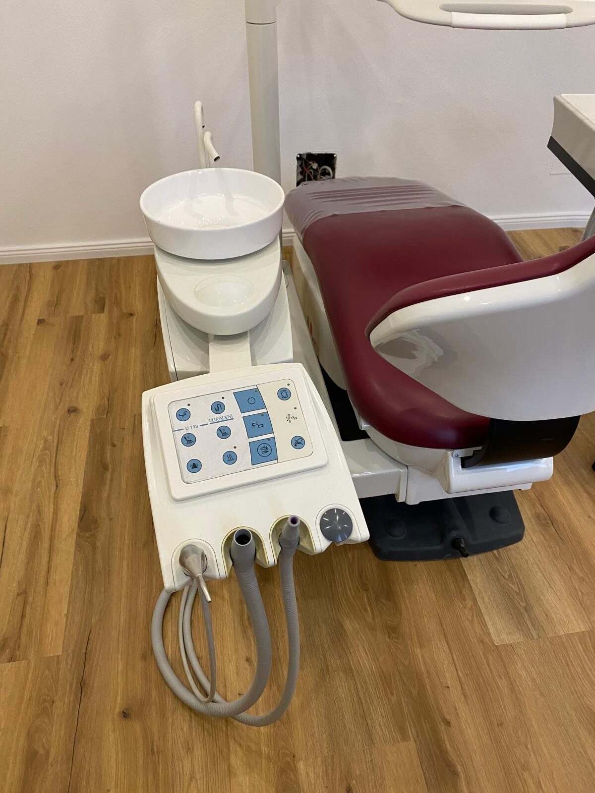 Ultradent U3000 Behandlungseinheit | 344009