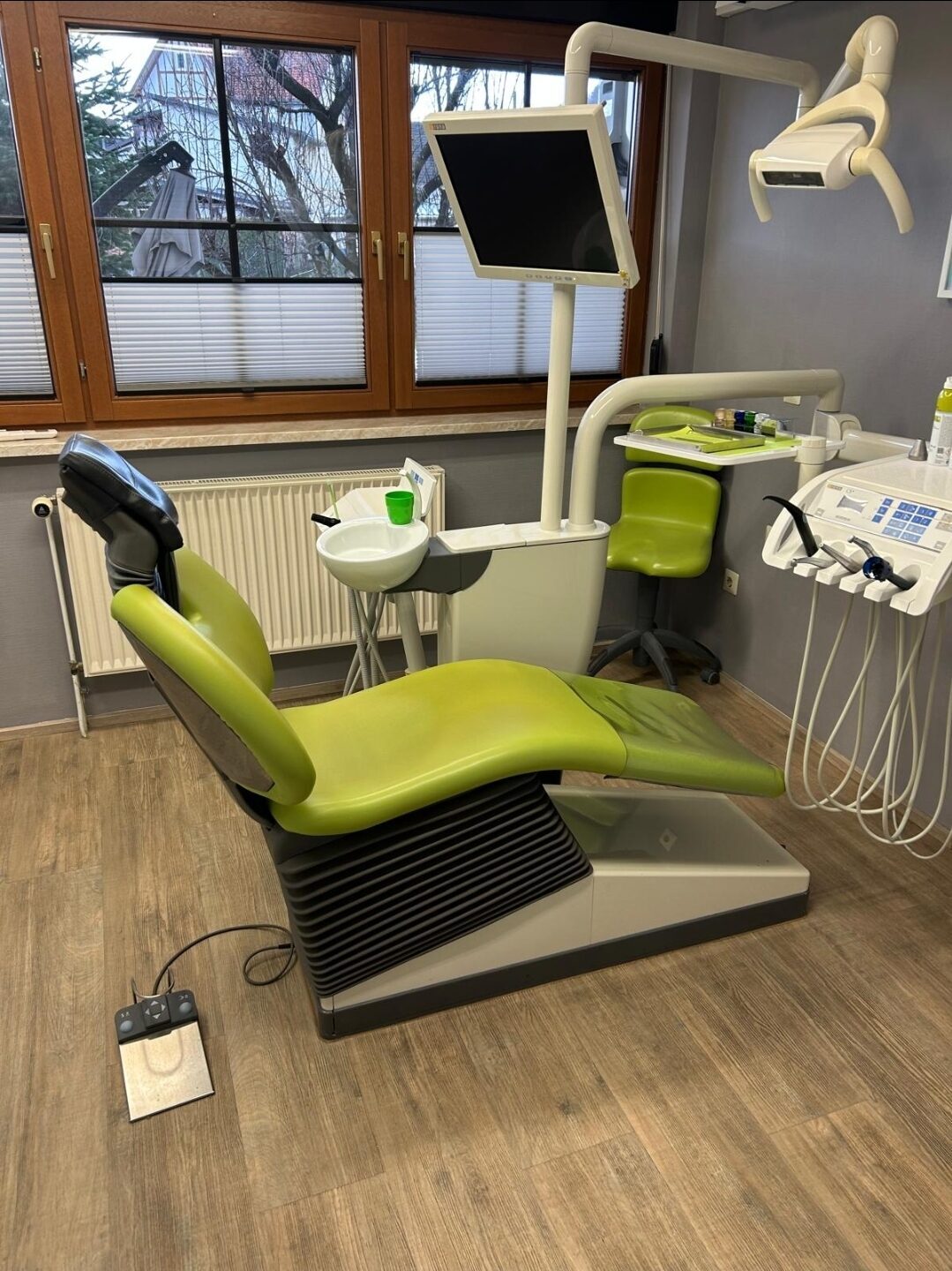 Sirona C5+ Behandlungseinheit mit. LEDview – Baujahr 2010 -Top Zustand – werkstattgeprüft | 345043