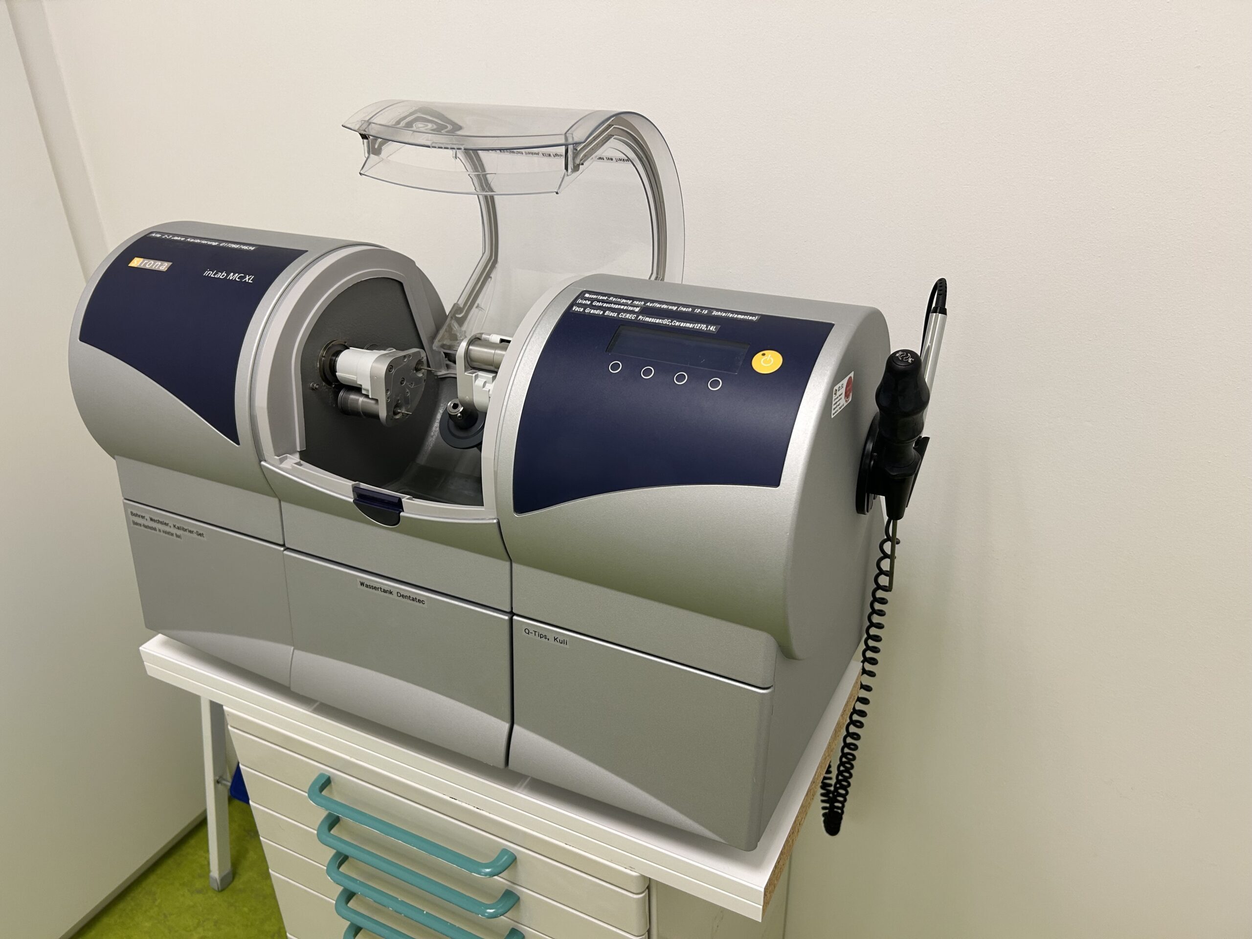 Sirona Cerec inLab MC XL – Dental Fräs- & Schleifeinheit | Top gepflegt | Komplett mit Zubehör | 344609