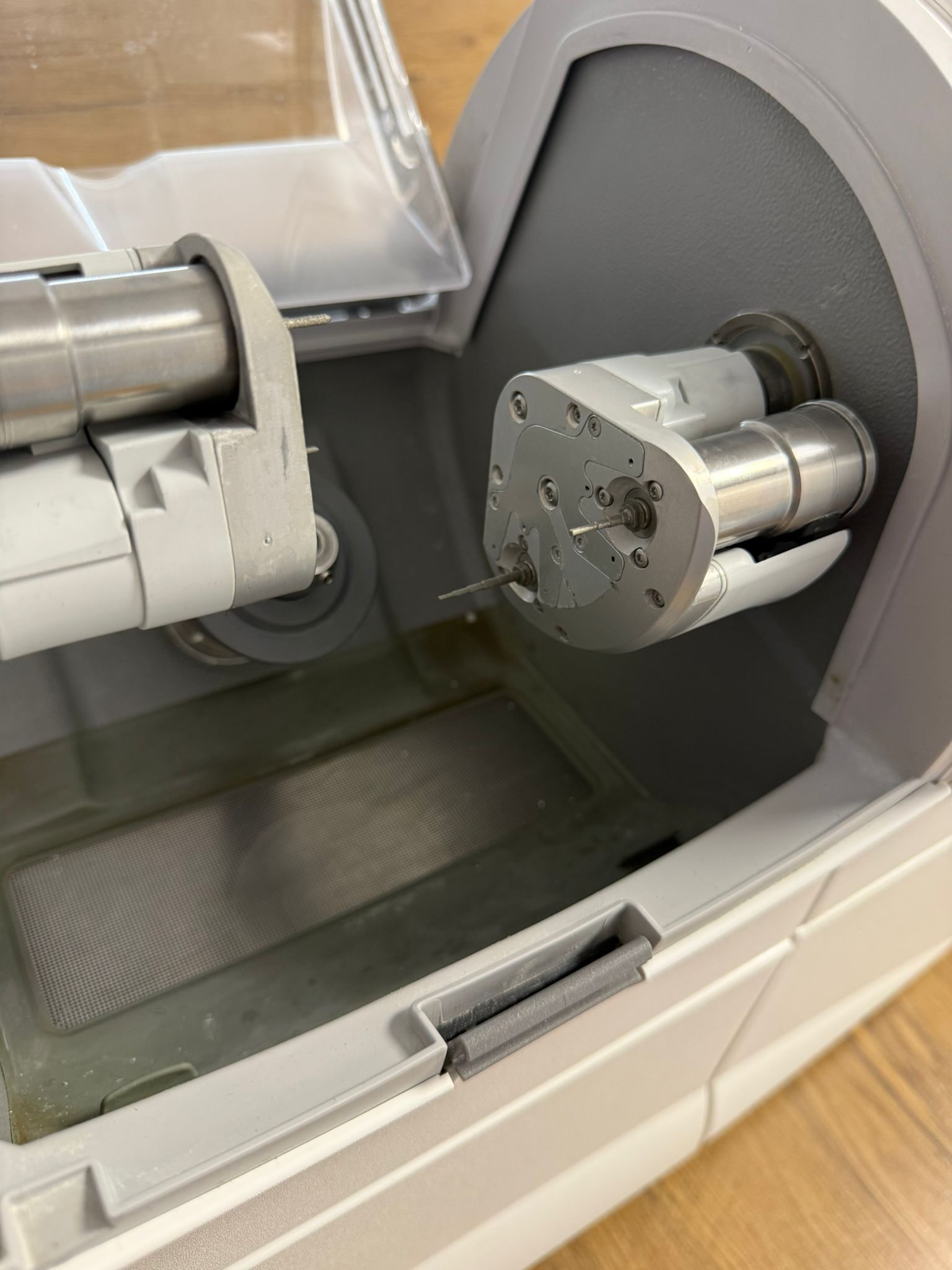 Dentsply Sirona CEREC Primescan AC + MC XL Premium | SW 5.3 | Win 11 | Akku | 345451