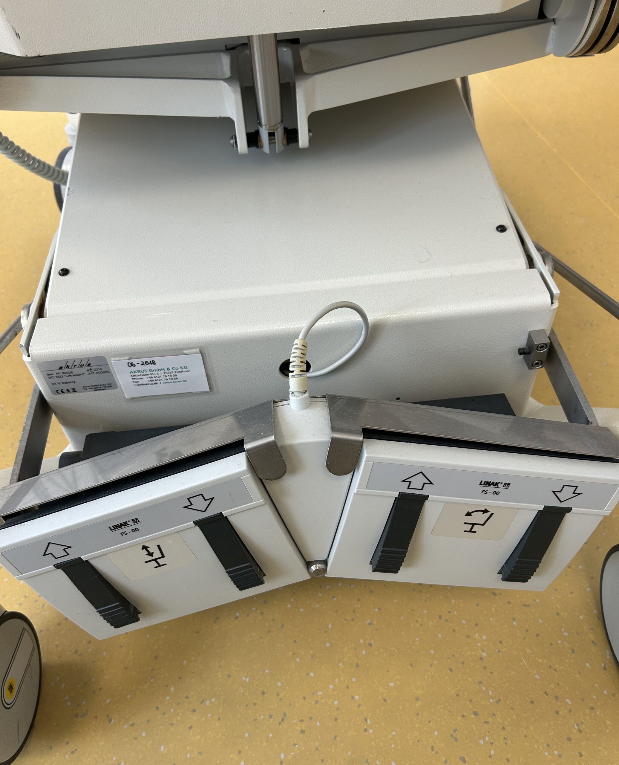 Mobiler OP-Stuhl SC 500 von Ultradent – Top Zustand | Sofort einsatzbereit | 344626