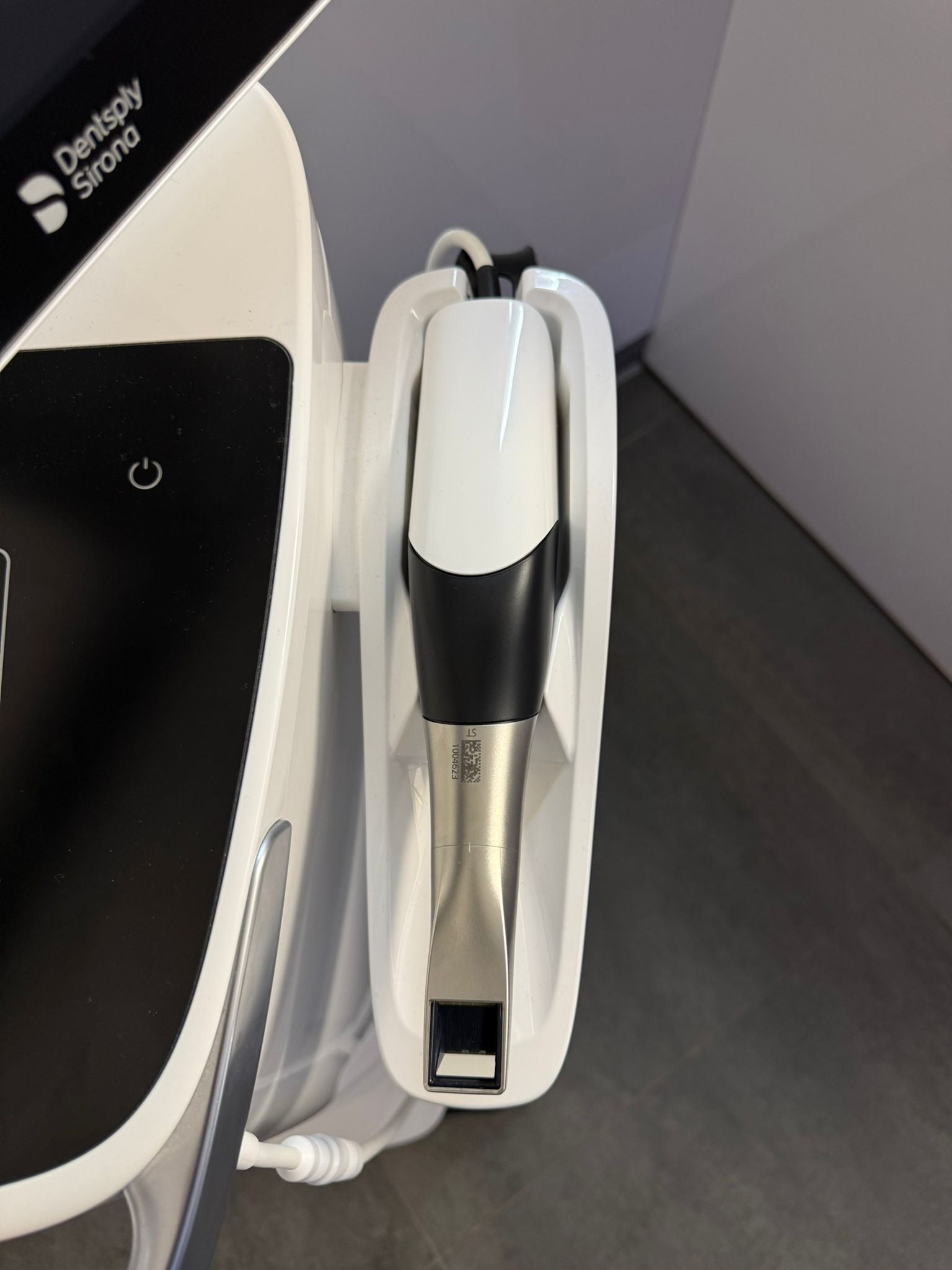 Dentsply Sirona Primescan AC | Neuer PC | Nues Handstück | SW 5.3 Win 11 | Akku | 345486