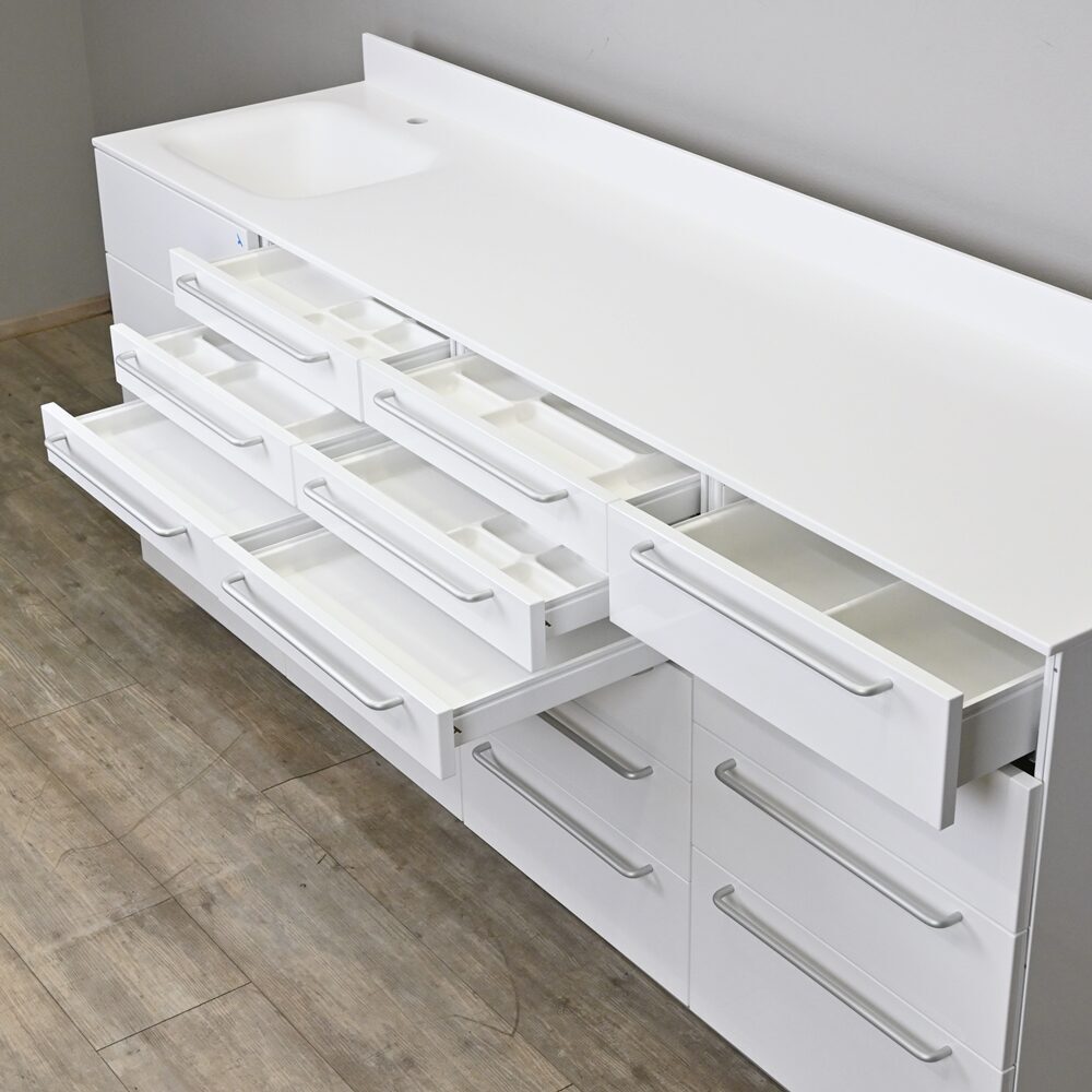 Astra Ineus 4er Behandlungszeile / Schrankzeile aus Stahl | 344852